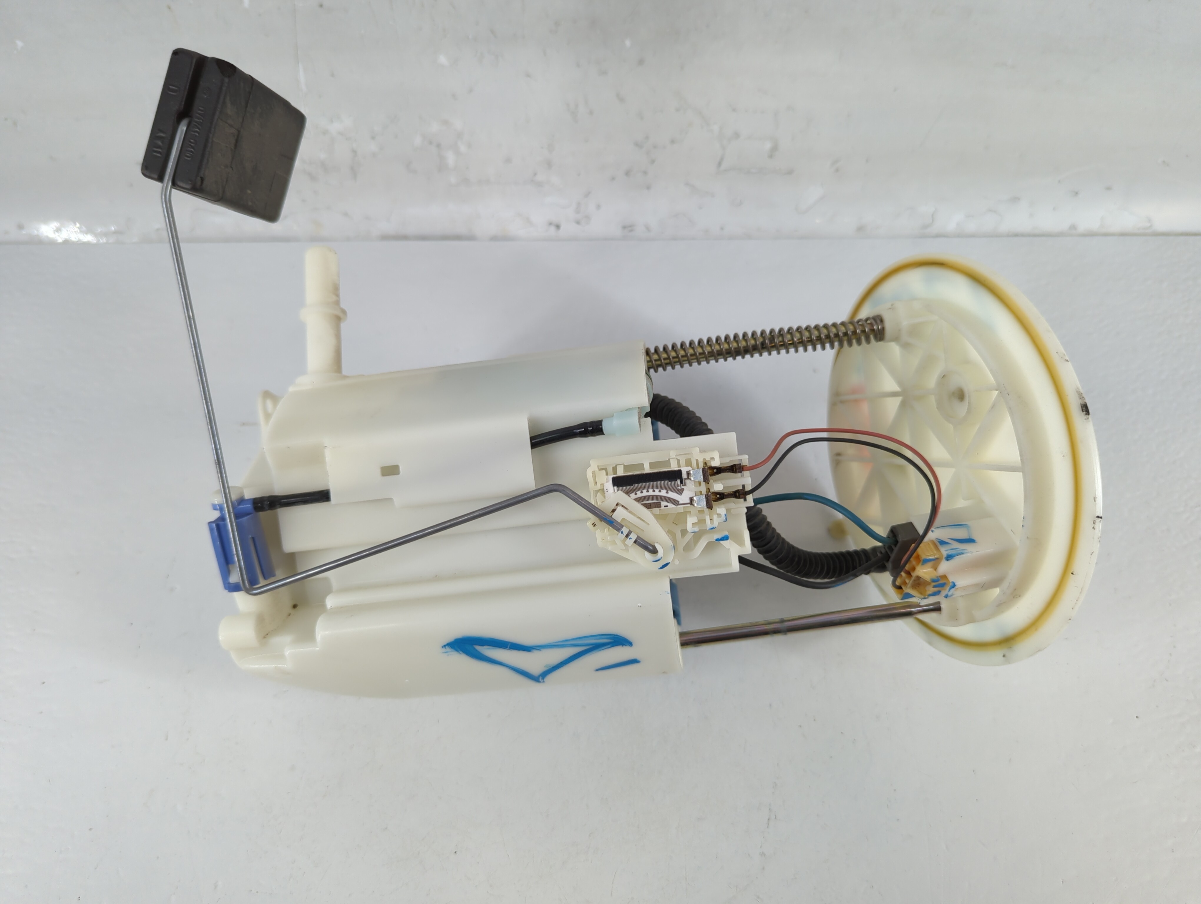 Picture of 2008-2011 Lexus Gs460 Electrical Gas Fuel Pump Assembly 757971