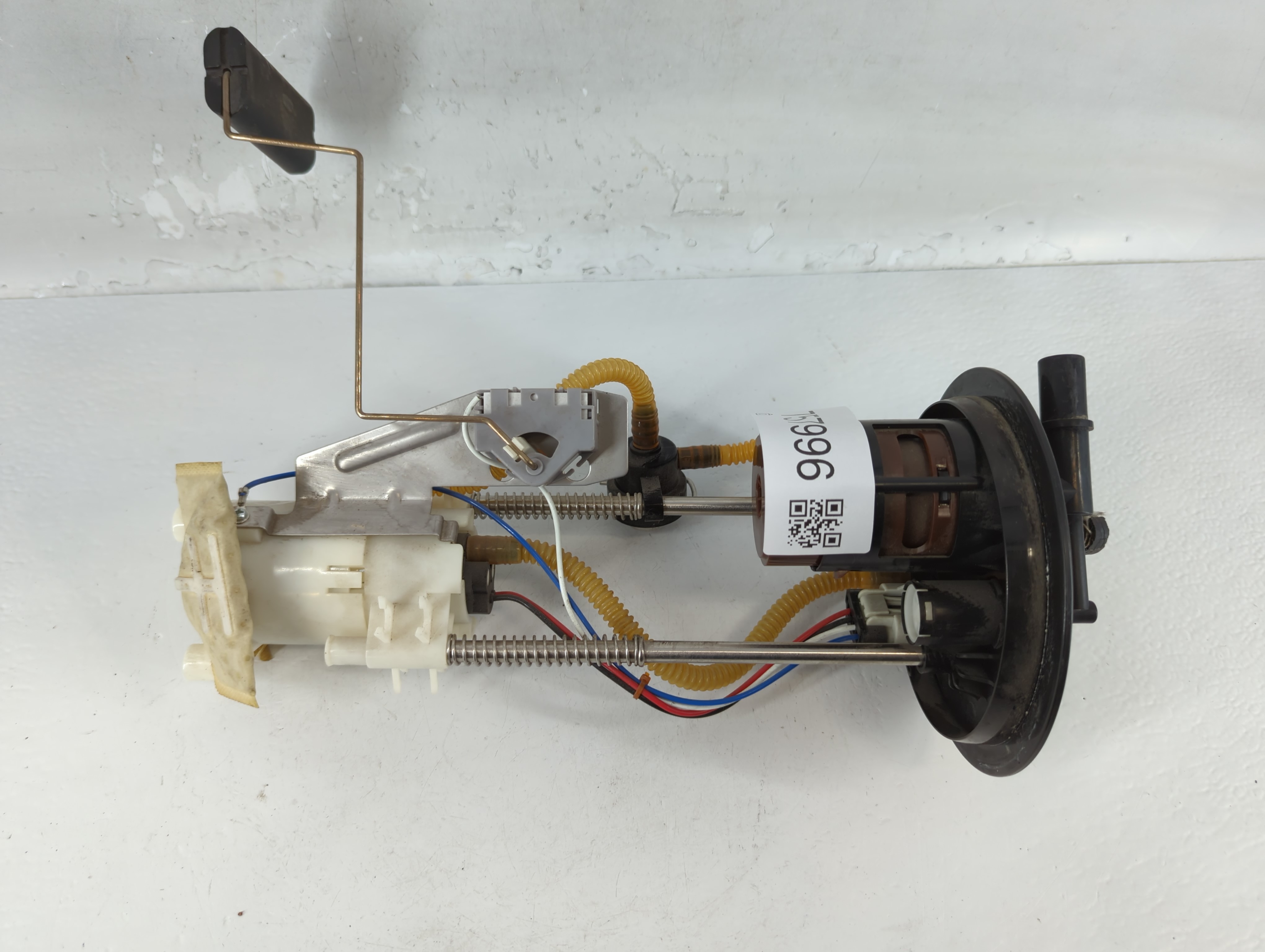 2004-2006 Ford Ranger Electrical Gas Fuel Pump Assembly 757996 - Oemusedautoparts1.com