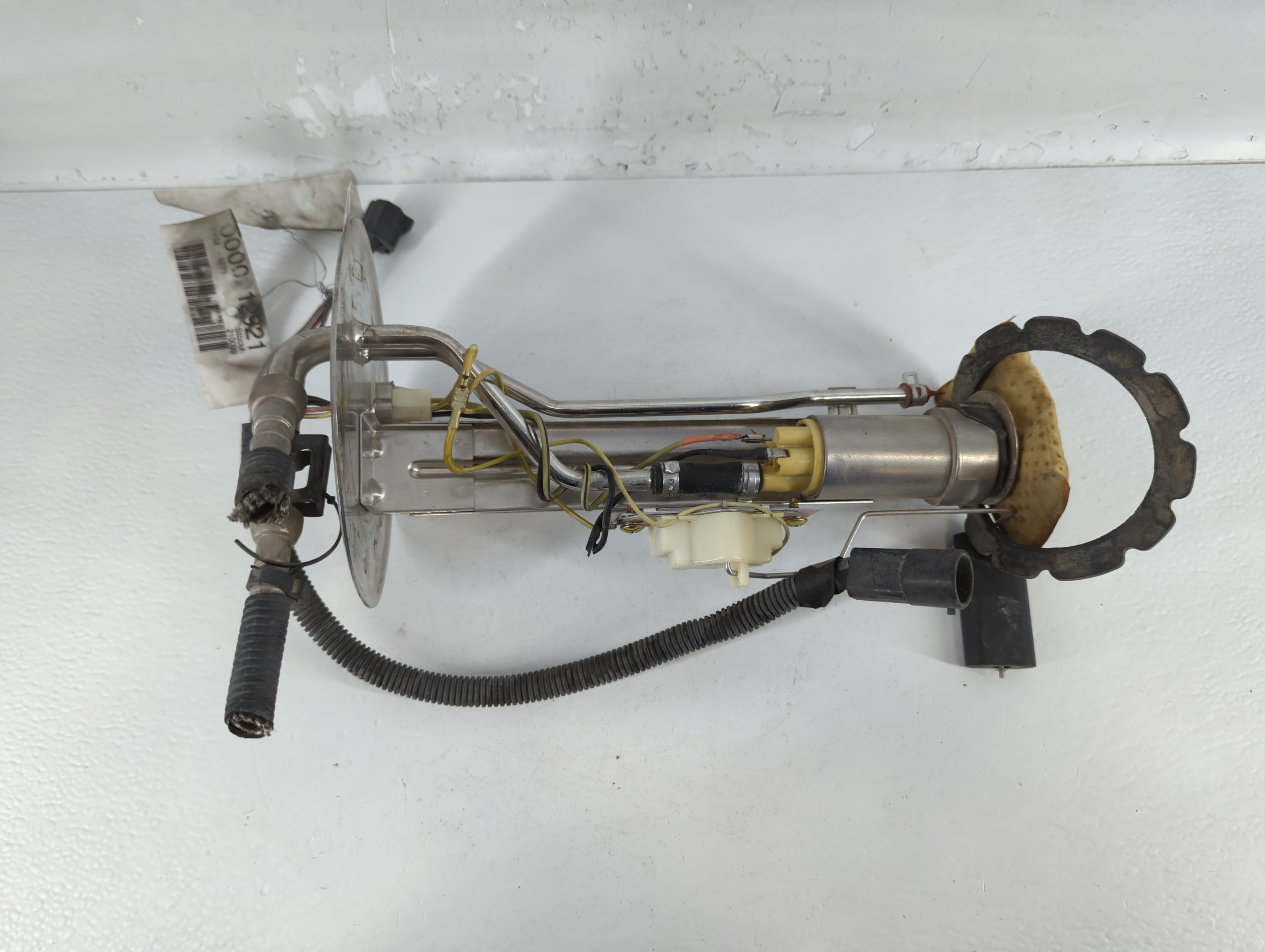 Picture of 1997-1998 Ford Explorer Electrical Gas Fuel Pump Assembly 757997