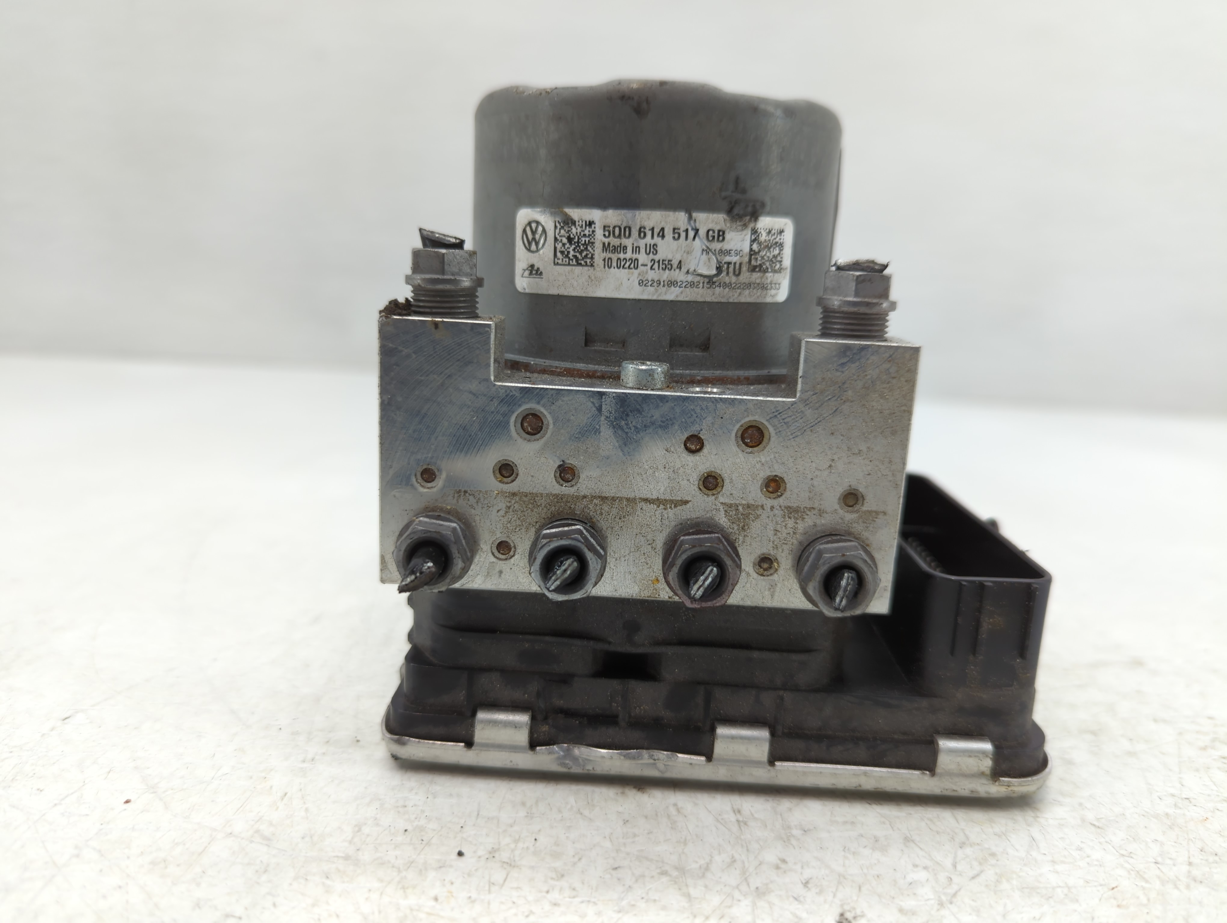 2021-2022 Volkswagen Tiguan Abs Pump Control Module 758163 - Oemusedautoparts1.com
