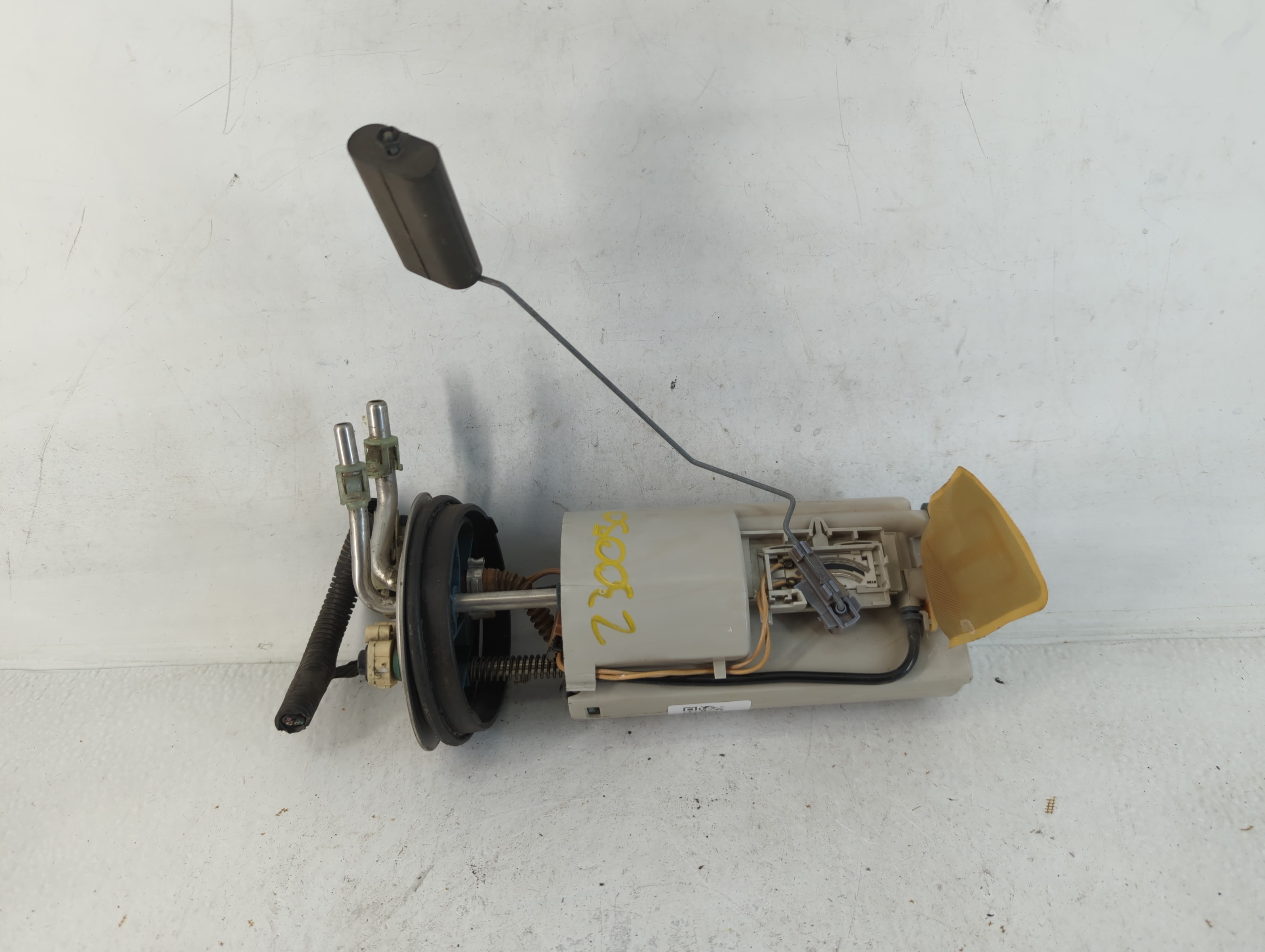2002-2004 Gmc Yukon Electrical Gas Fuel Pump Assembly 758603 - Oemusedautoparts1.com