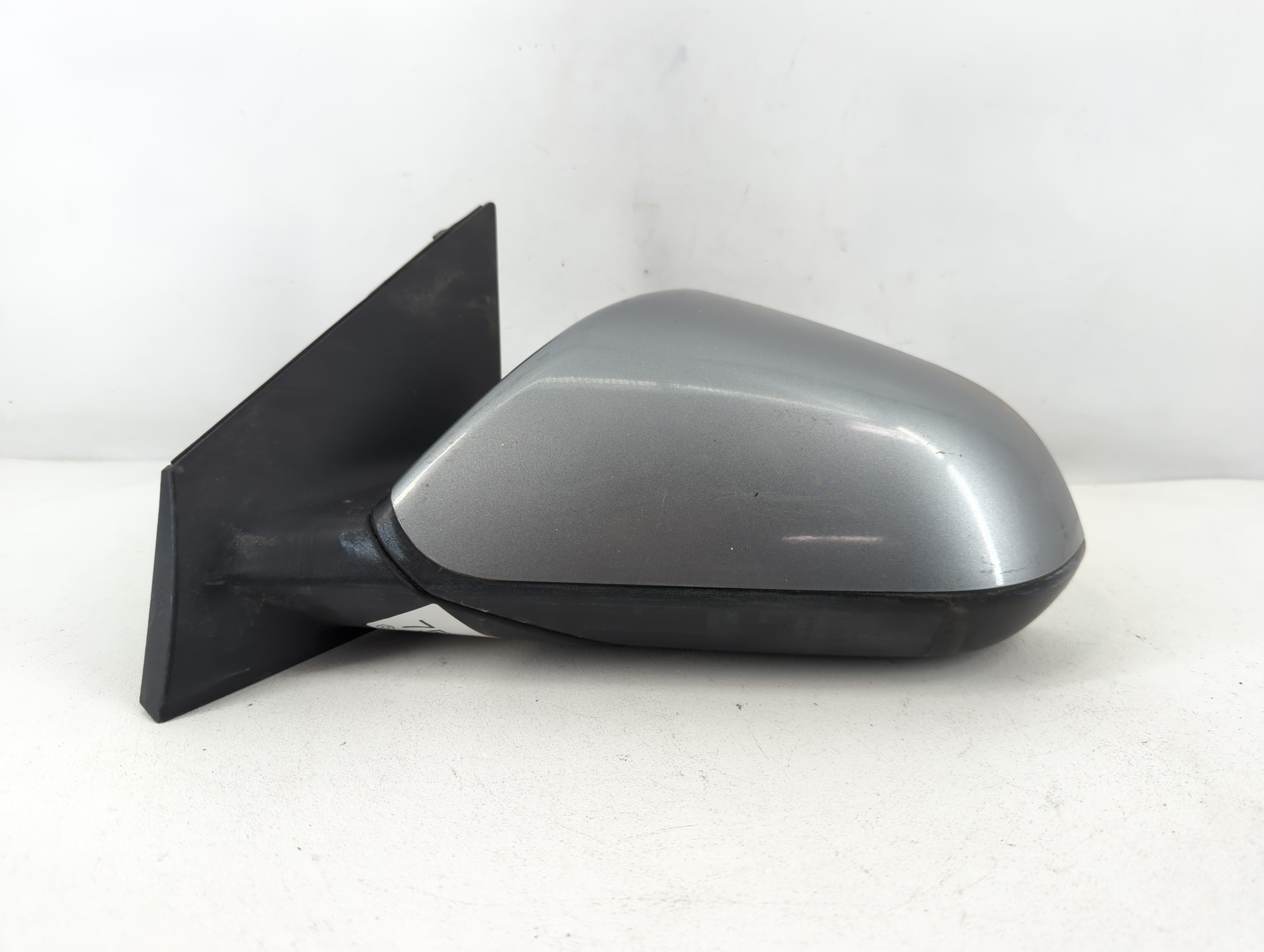 2016 Hyundai Sonata Driver Left Side View Power Door Mirror Grey 758740 - Oemusedautoparts1.com