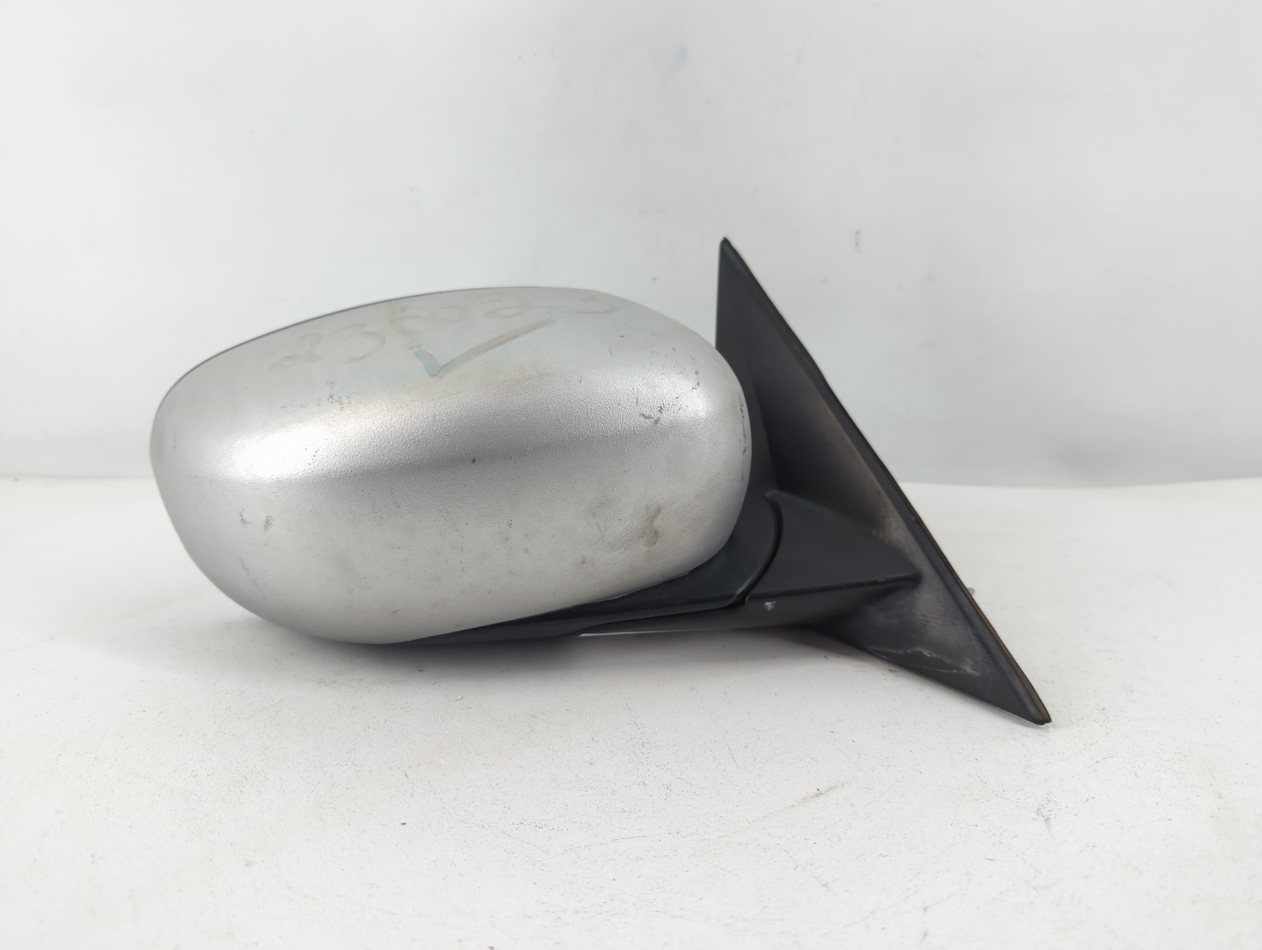 2007 Chrysler 300 Passenger Right Side View Power Door Mirror Silver 758847 - Oemusedautoparts1.com