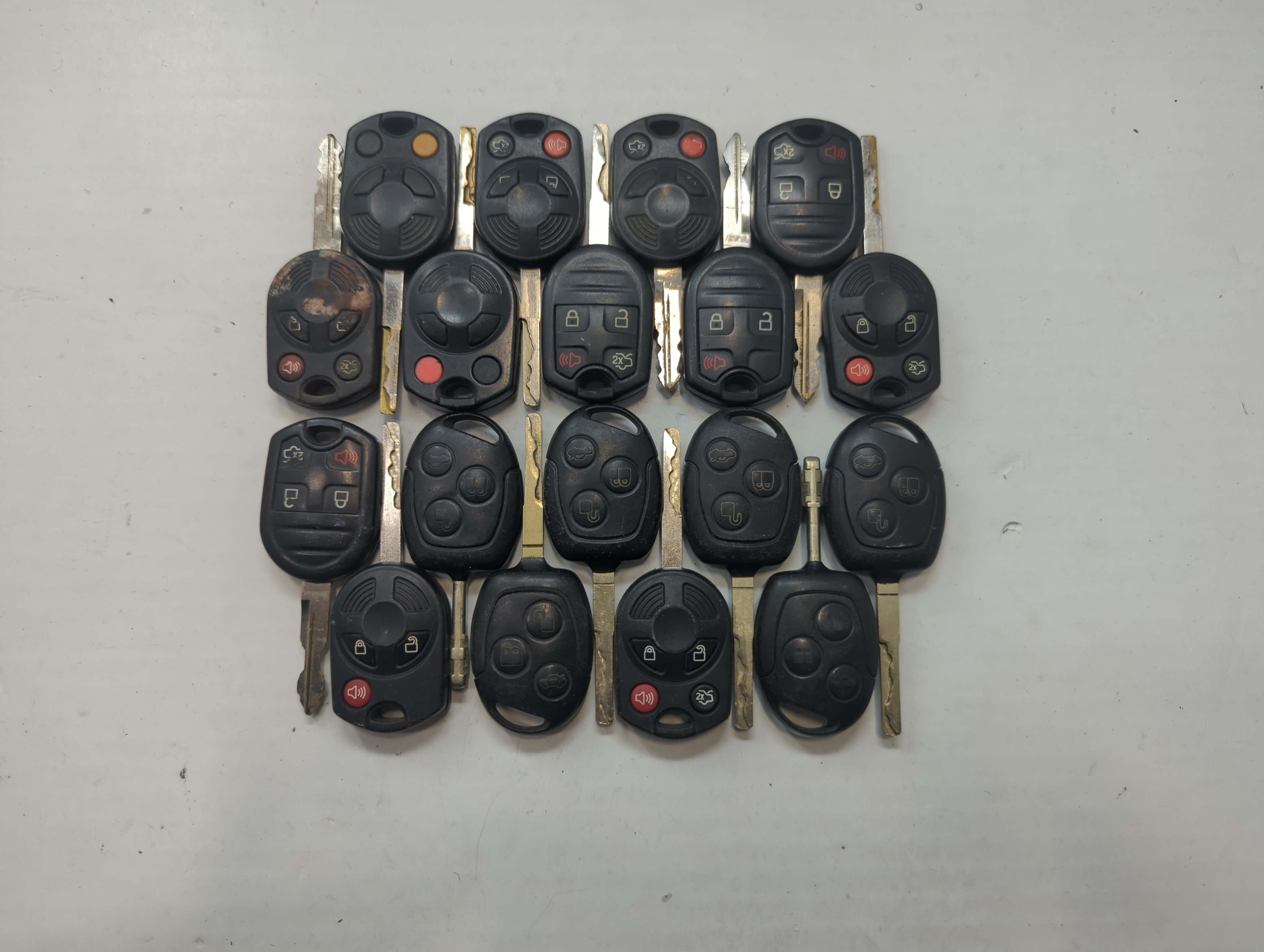 Lot of 18 Ford Keyless Entry Remote Fob MIXED FCC IDS MIXED PART NUMBERS 758872 - Oemusedautoparts1.com