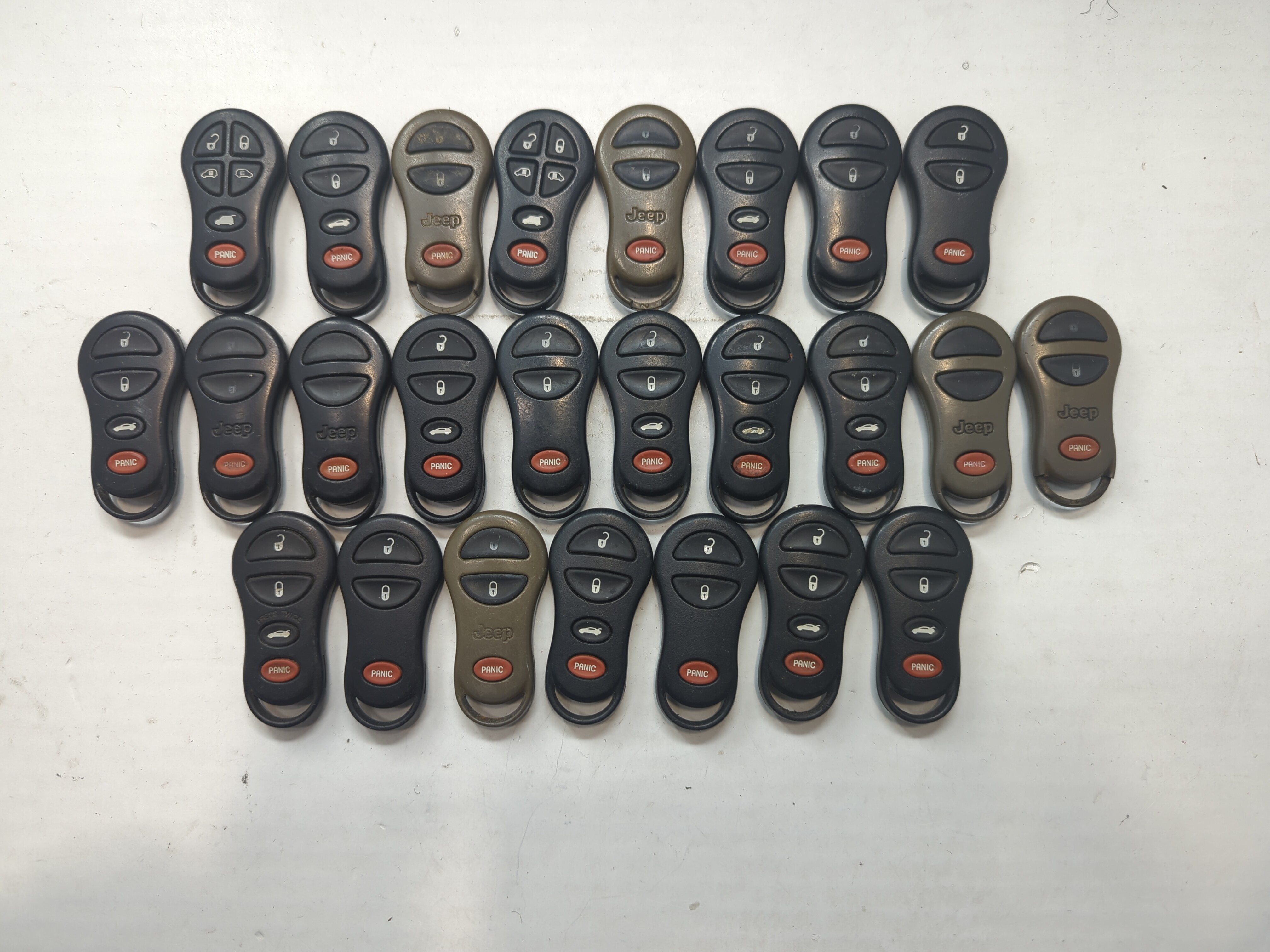Lot of 25 Dodge Keyless Entry Remote Fob MIXED FCC IDS MIXED PART NUMBERS 758941 - Oemusedautoparts1.com
