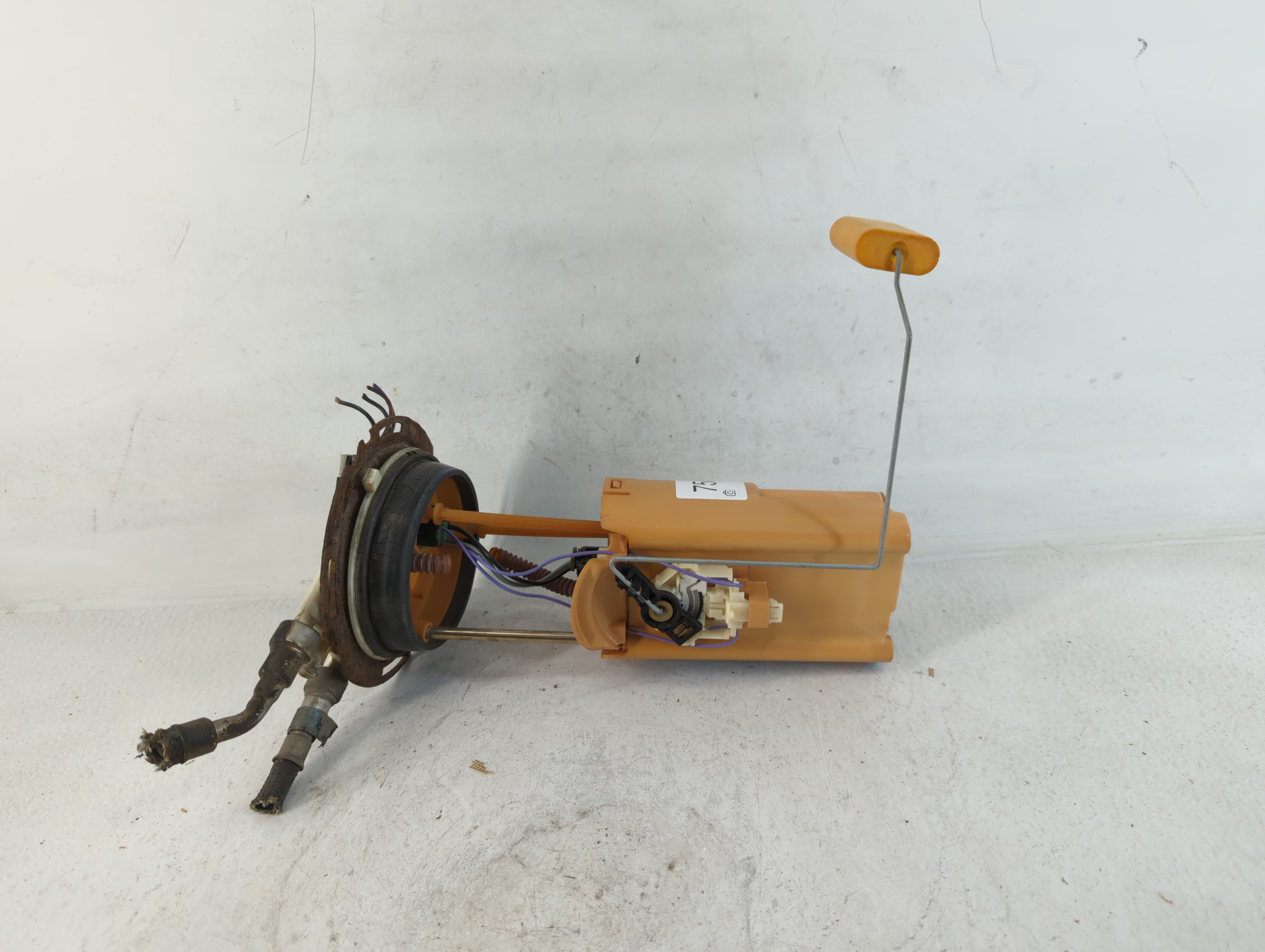 1998-2000 Chevrolet Tahoe Electrical Gas Fuel Pump Assembly 758952 - Oemusedautoparts1.com