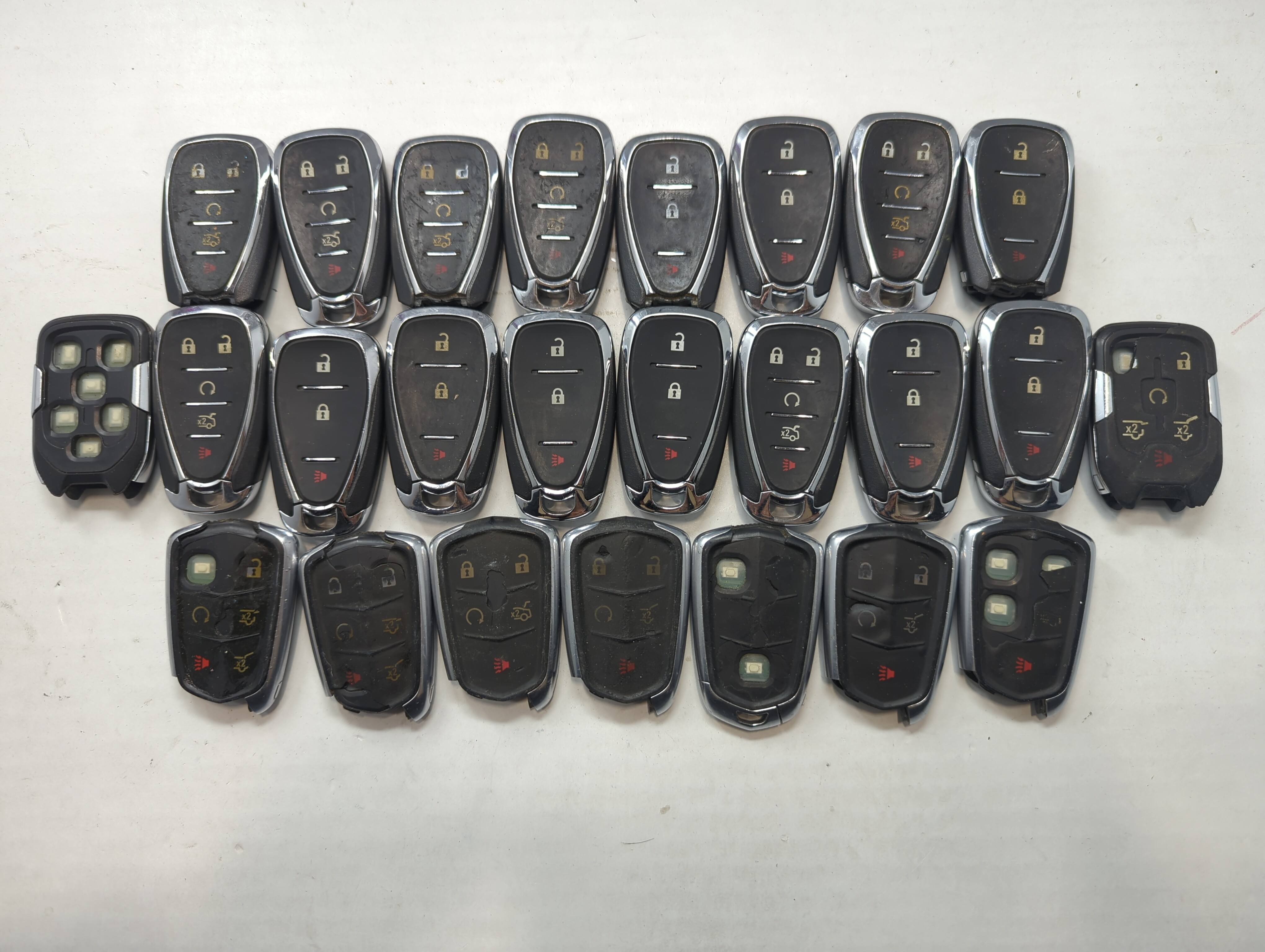 Lot of 25 Chevrolet Keyless Entry Remote Fob MIXED FCC IDS MIXED PART 759031 - Oemusedautoparts1.com