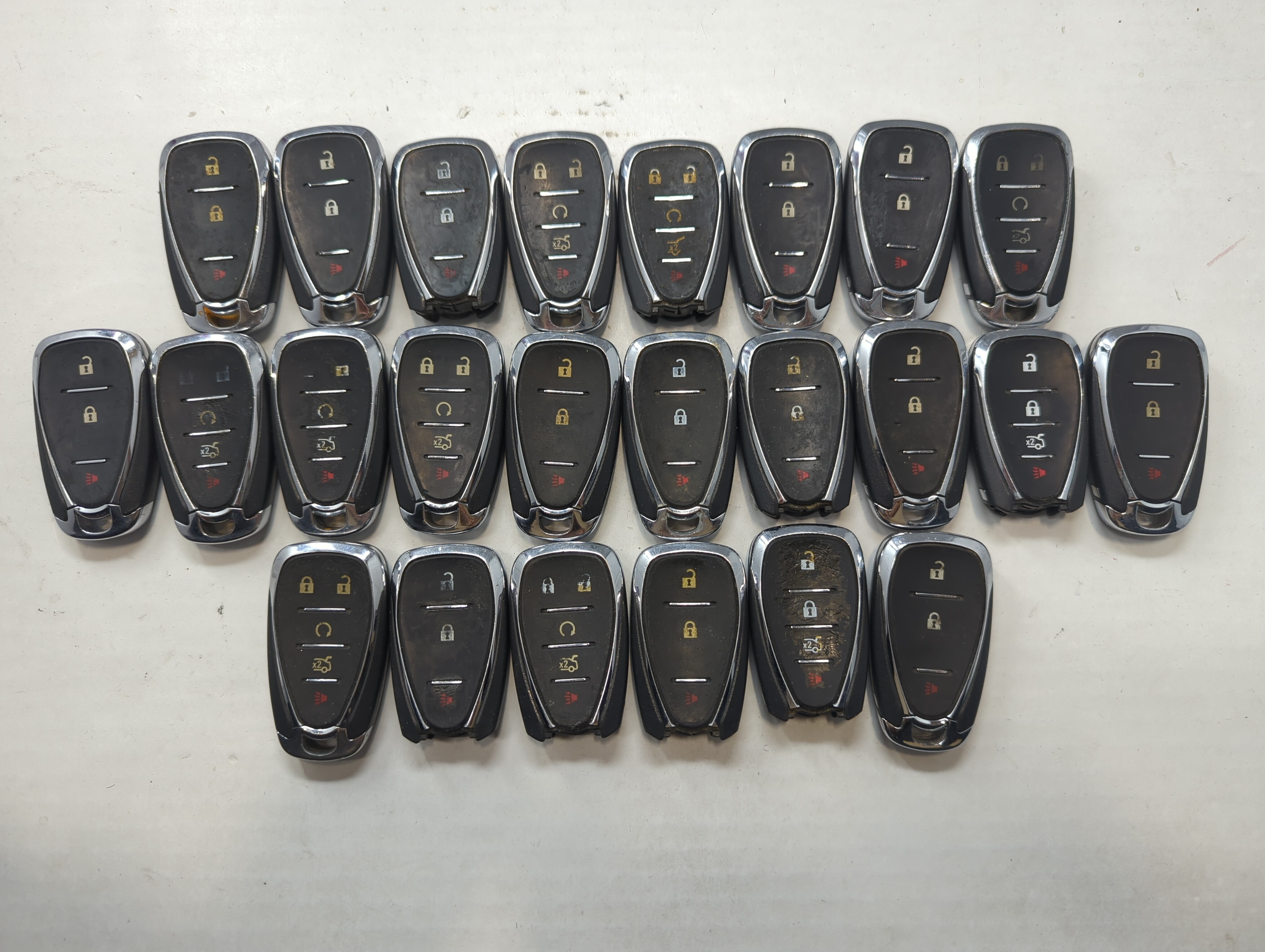 Lot of 25 Chevrolet Keyless Entry Remote Fob MIXED FCC IDS MIXED PART 759042 - Oemusedautoparts1.com