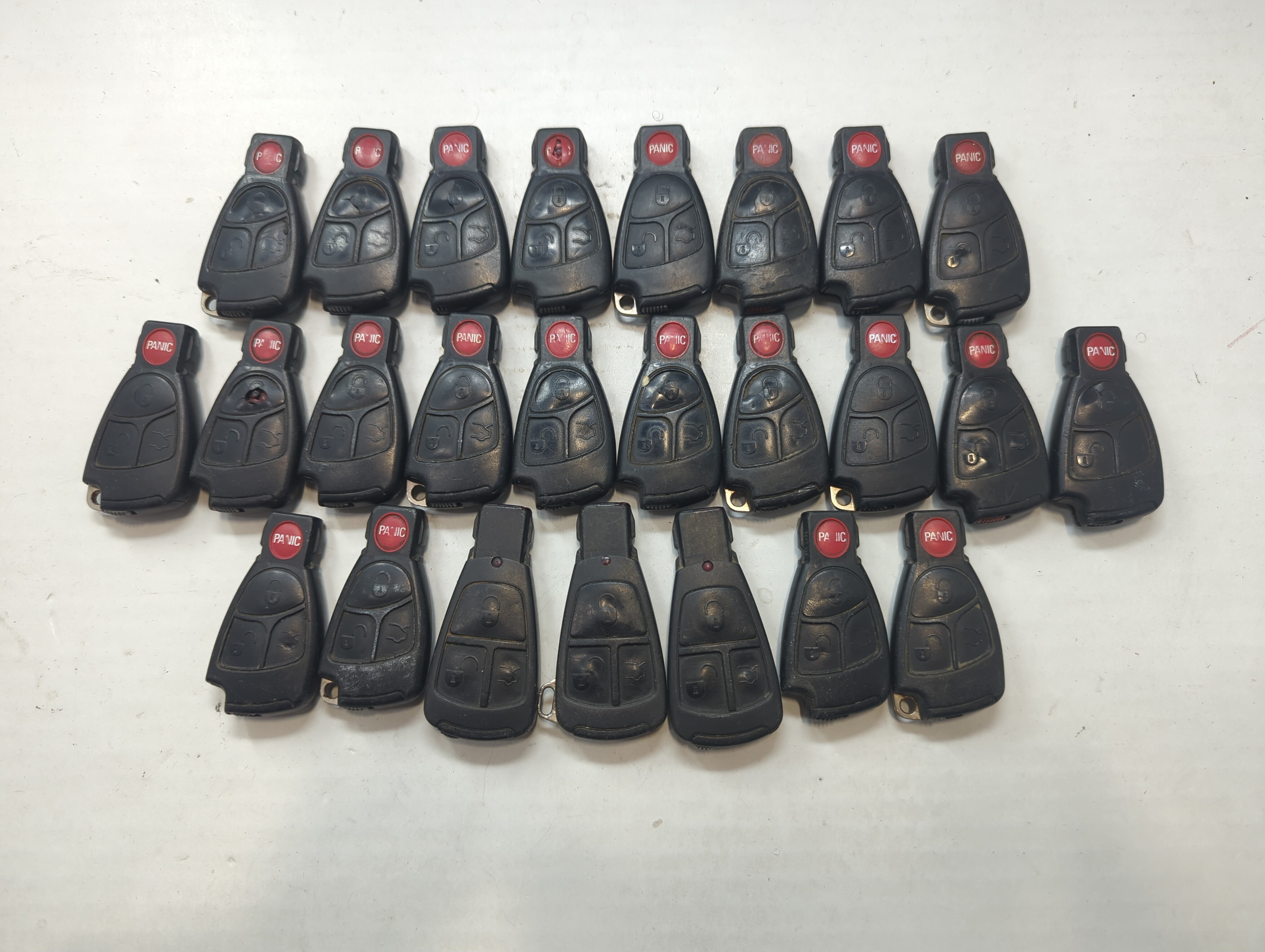 Lot of 25 Mercedes-Benz Keyless Entry Remote Fob MIXED FCC IDS MIXED 759063 - Oemusedautoparts1.com
