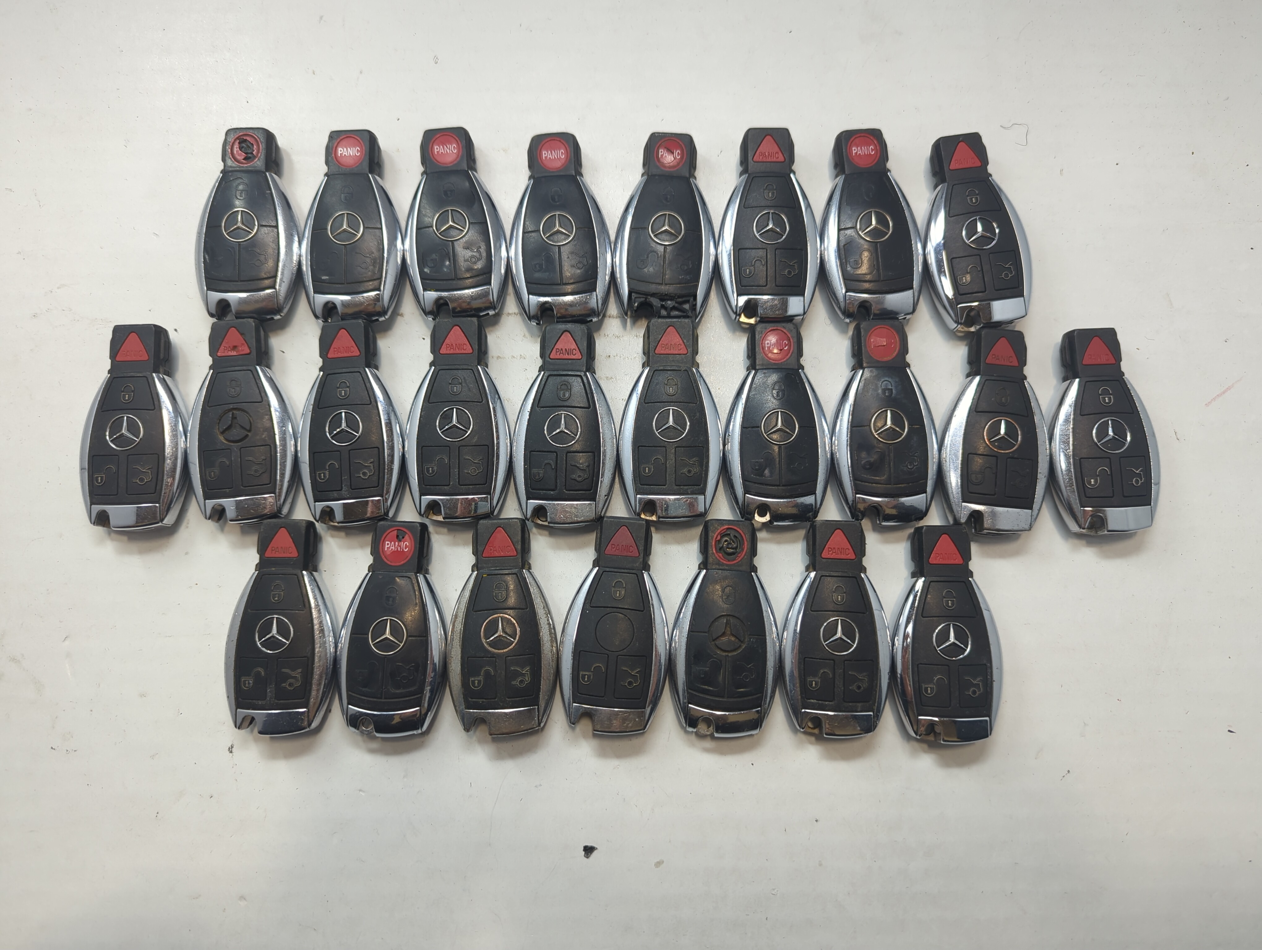 Lot of 25 Mercedes-Benz Keyless Entry Remote Fob MIXED FCC IDS MIXED 759064 - Oemusedautoparts1.com