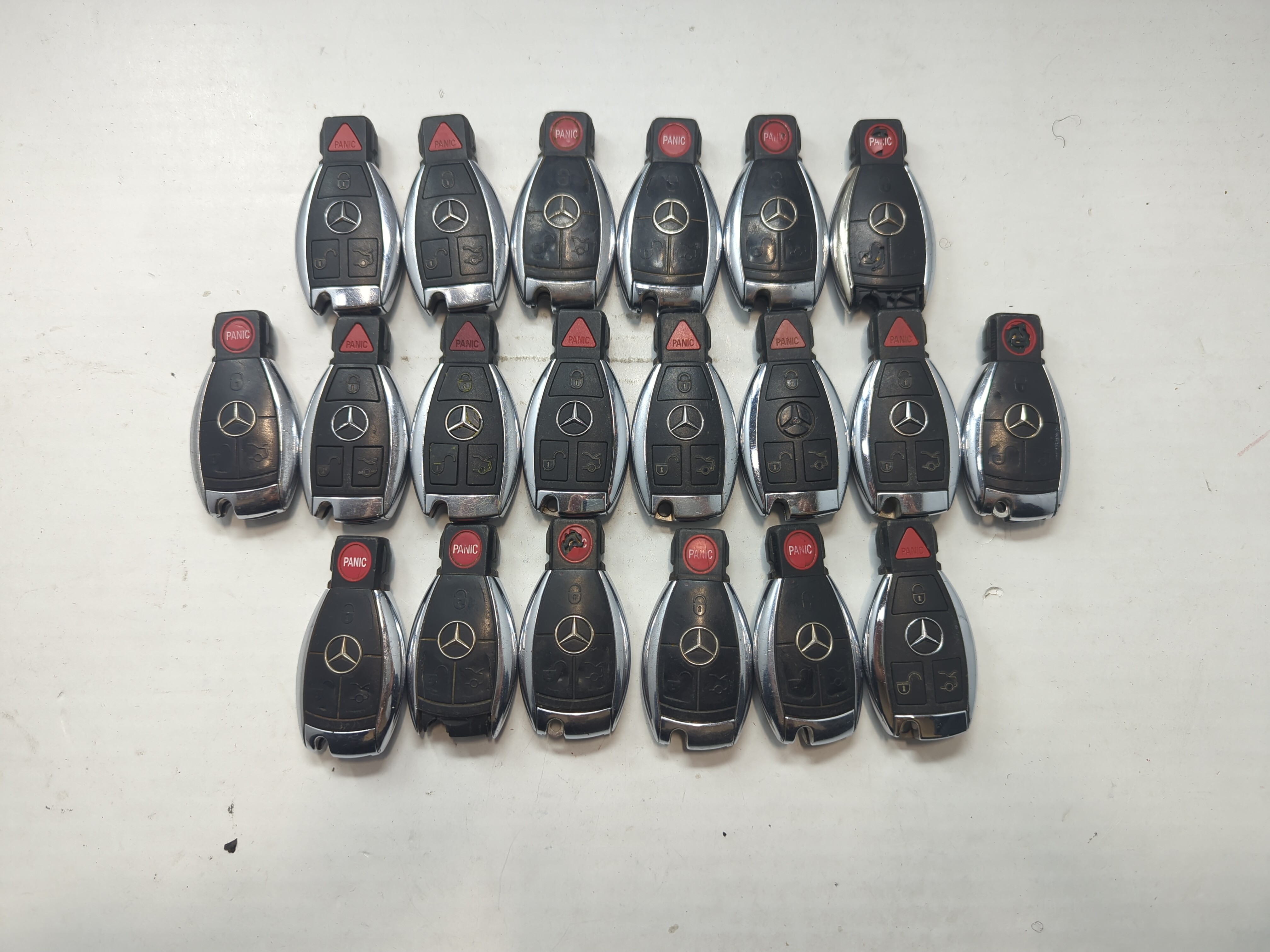 Lot of 25 Mercedes-Benz Keyless Entry Remote Fob MIXED FCC IDS MIXED 759066 - Oemusedautoparts1.com