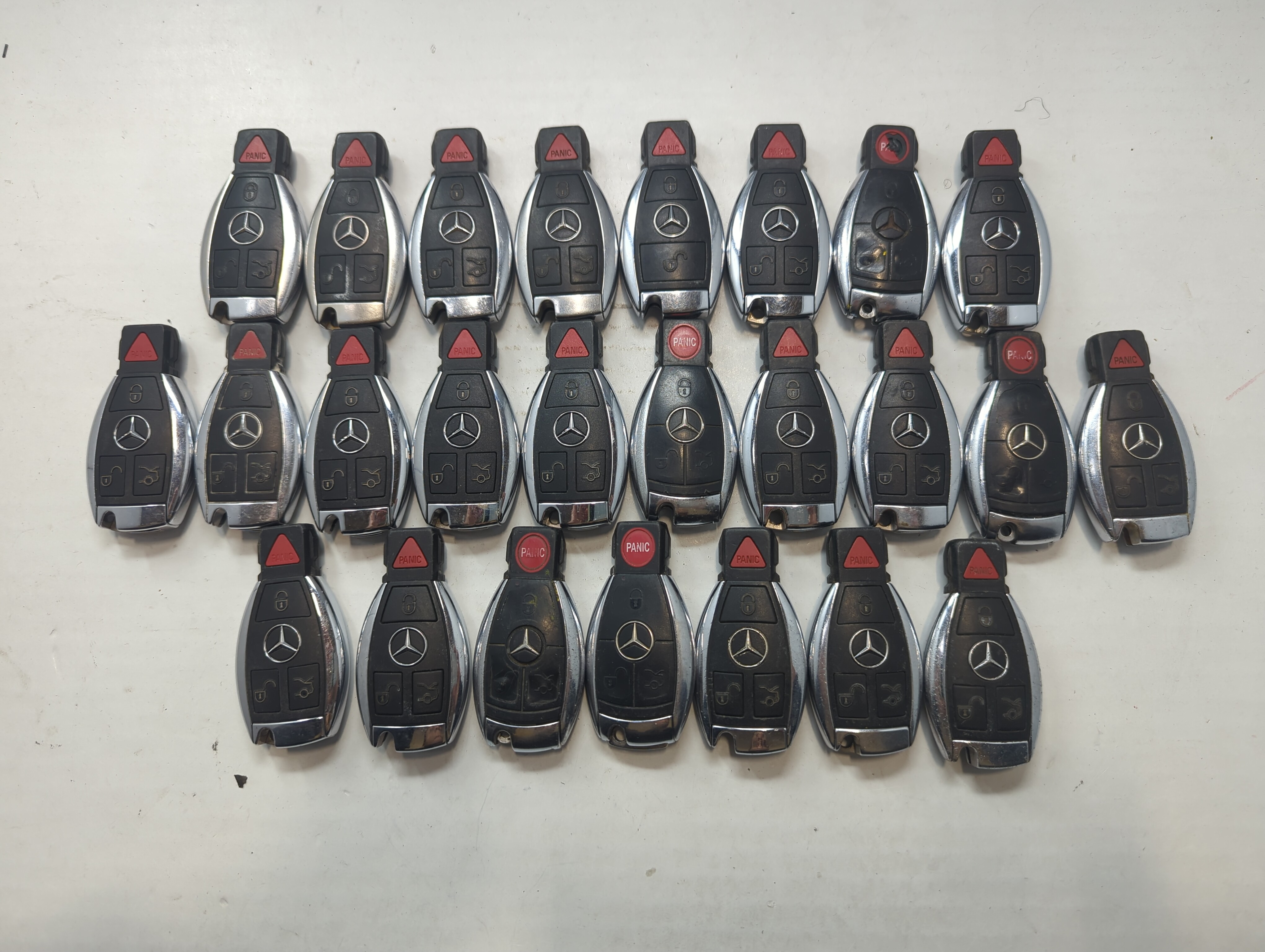 Lot of 25 Mercedes-Benz Keyless Entry Remote Fob MIXED FCC IDS MIXED 759084 - Oemusedautoparts1.com