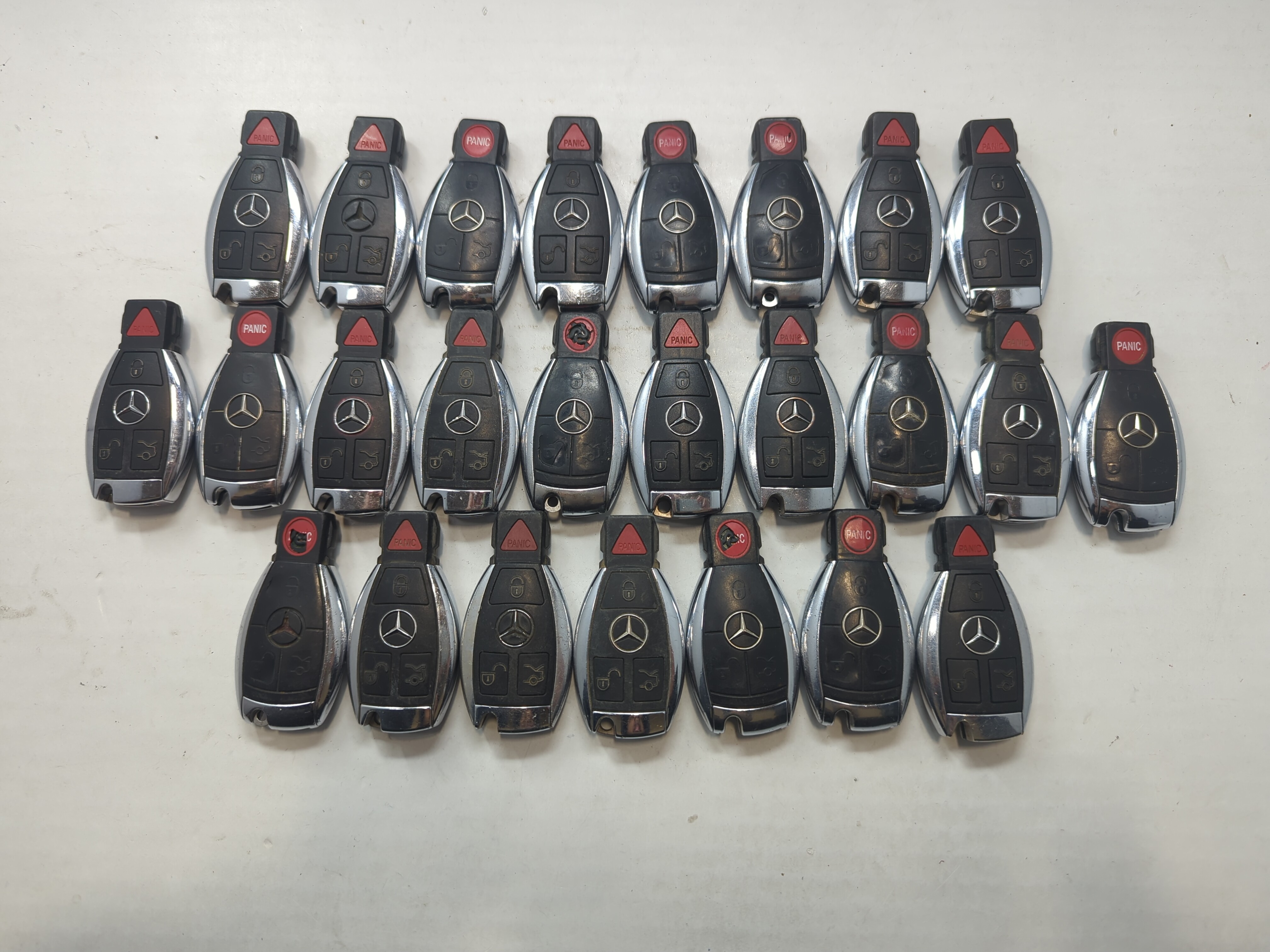 Lot of 25 Mercedes-Benz Keyless Entry Remote Fob MIXED FCC IDS MIXED 759107 - Oemusedautoparts1.com
