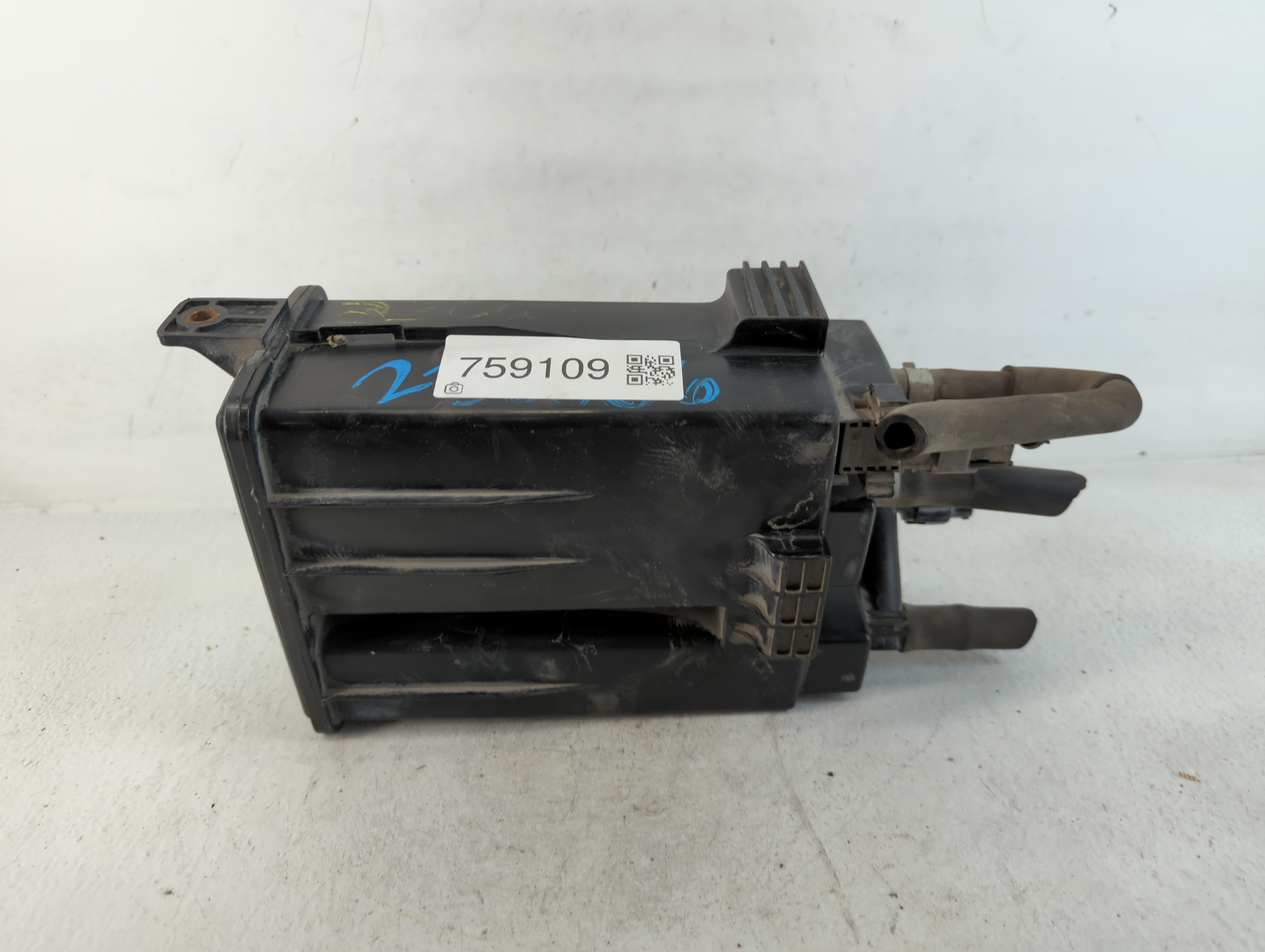 2004 Nissan Murano Fuel Vapor Charcoal Canister 759109 - Oemusedautoparts1.com