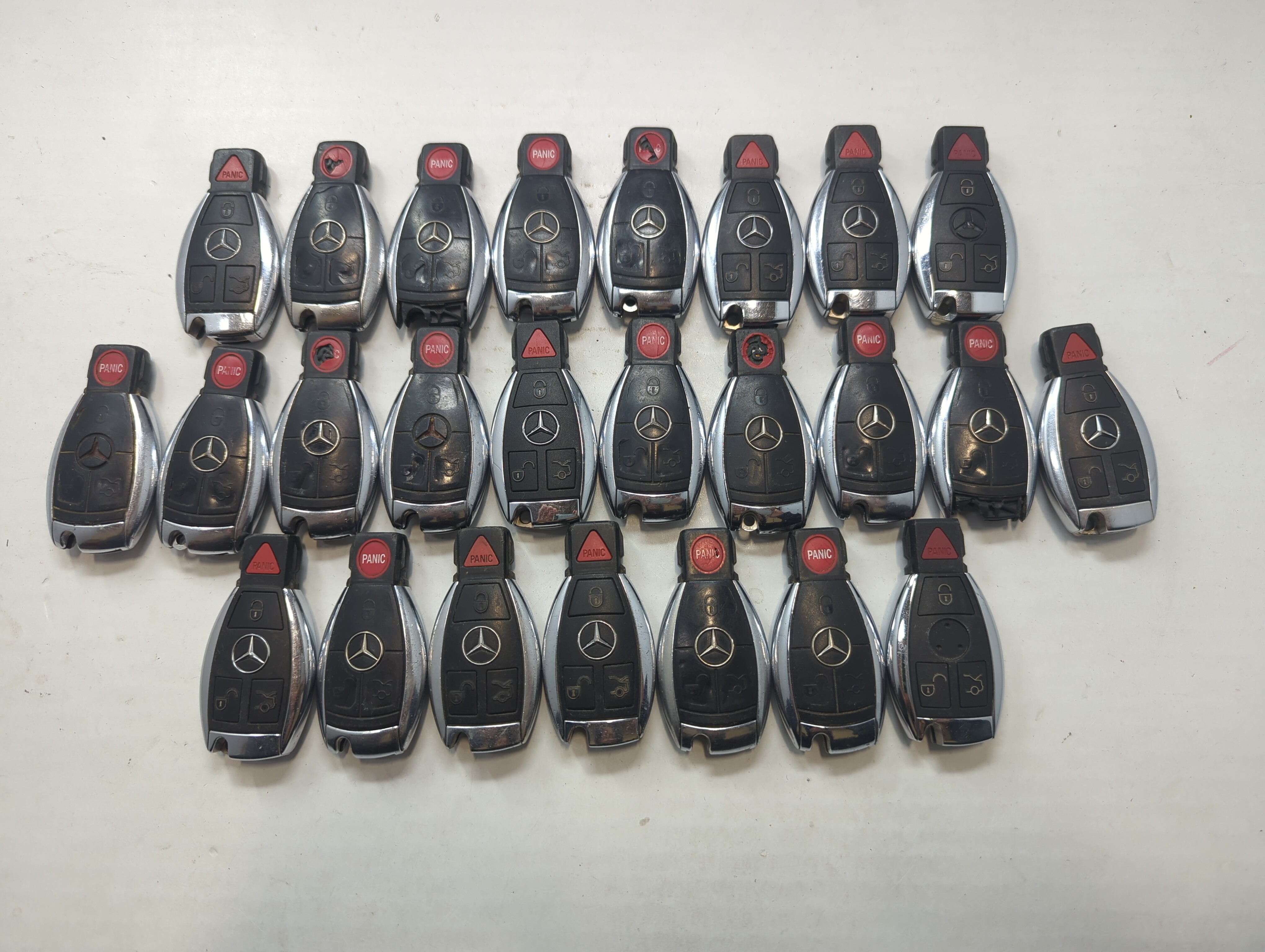 Lot of 25 Mercedes-Benz Keyless Entry Remote Fob MIXED FCC IDS MIXED 759138 - Oemusedautoparts1.com