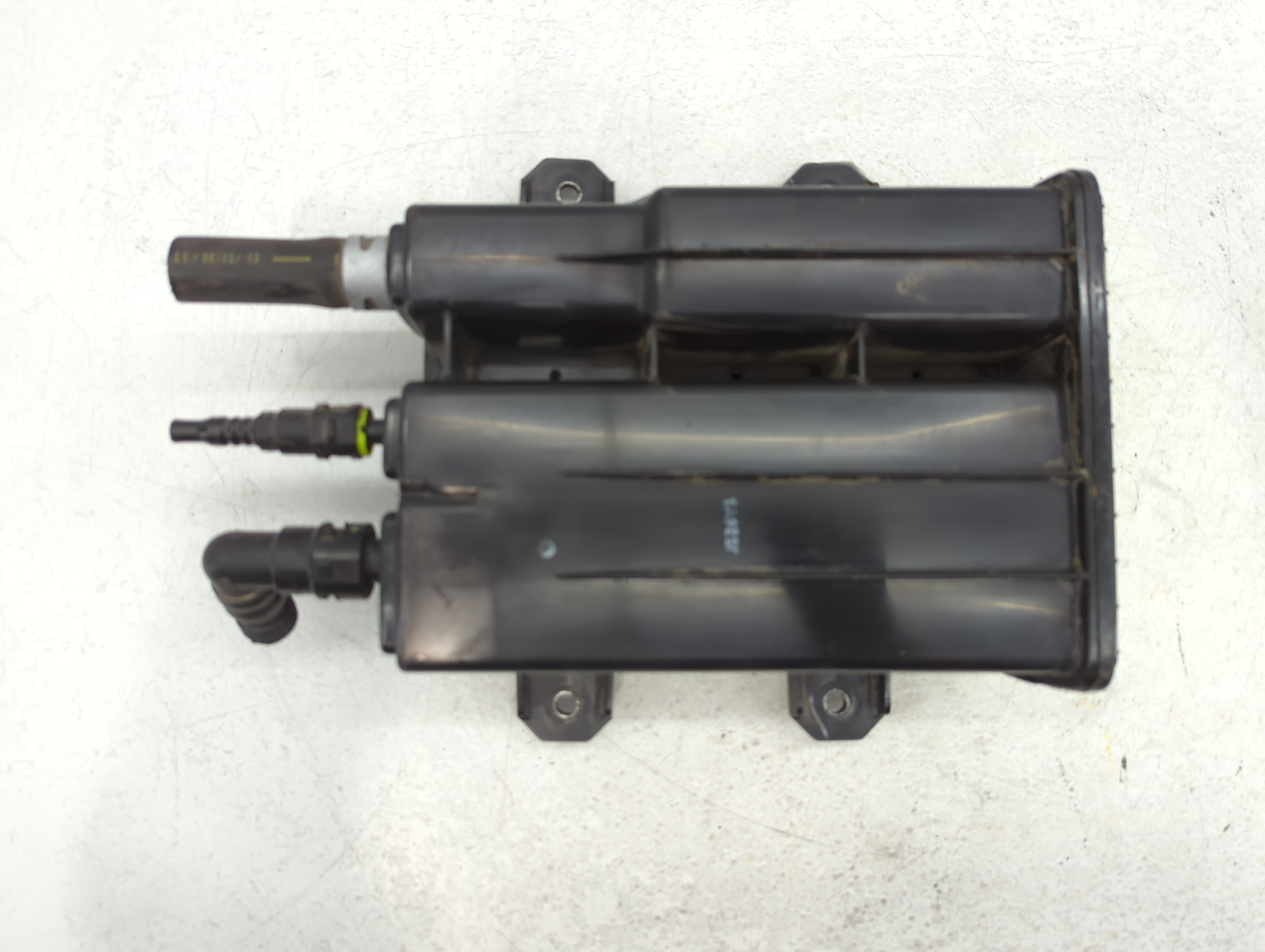 Picture of 2009 Mazda Cx-7 Fuel Vapor Charcoal Canister 759194