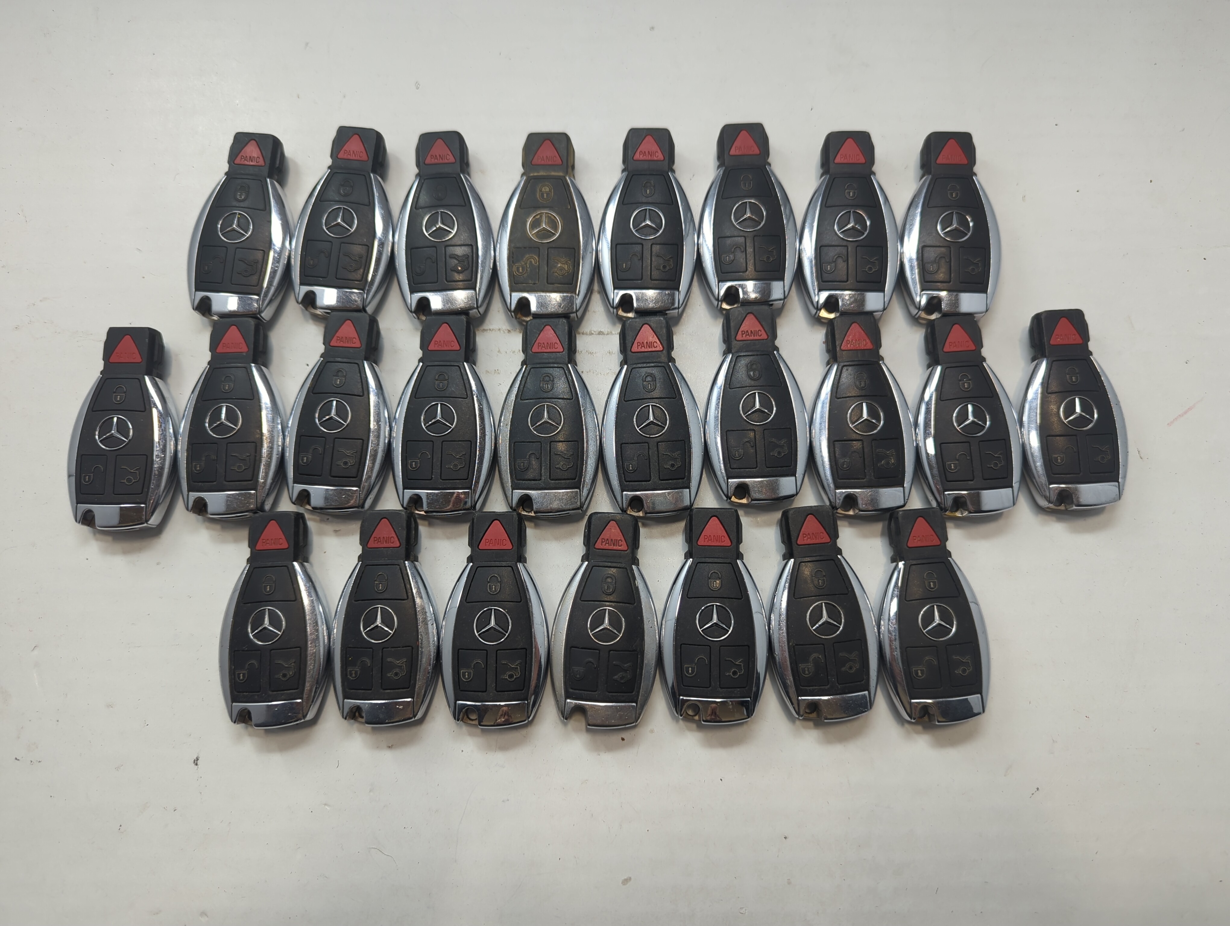 Lot of 25 Mercedes-Benz Keyless Entry Remote Fob MIXED FCC IDS MIXED 759210 - Oemusedautoparts1.com