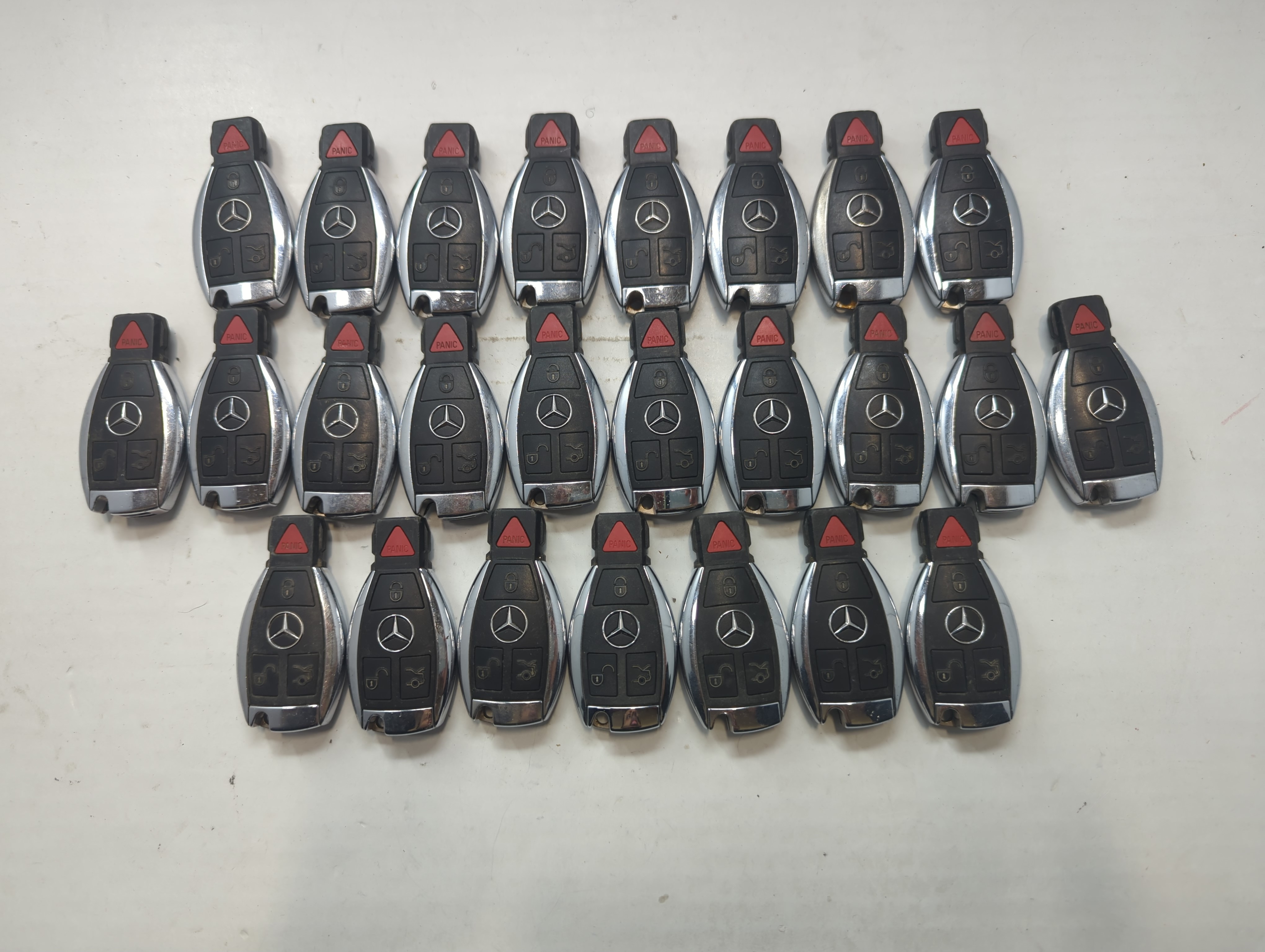 Lot of 25 Mercedes-Benz Keyless Entry Remote Fob MIXED FCC IDS MIXED 759216 - Oemusedautoparts1.com