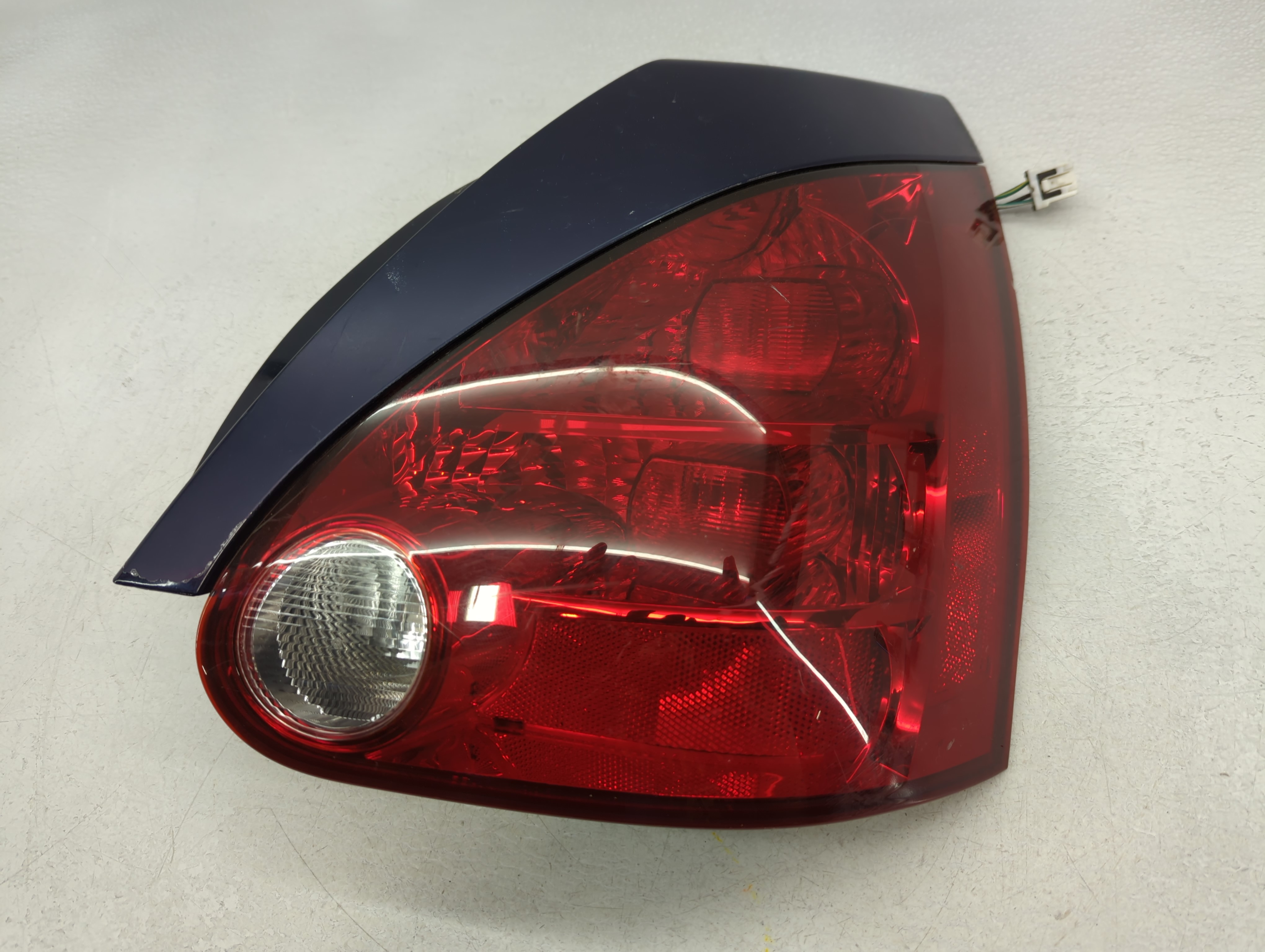 2004-2008 Nissan Maxima Passenger Right Side Tail Light Taillight Oem 759255 - Oemusedautoparts1.com
