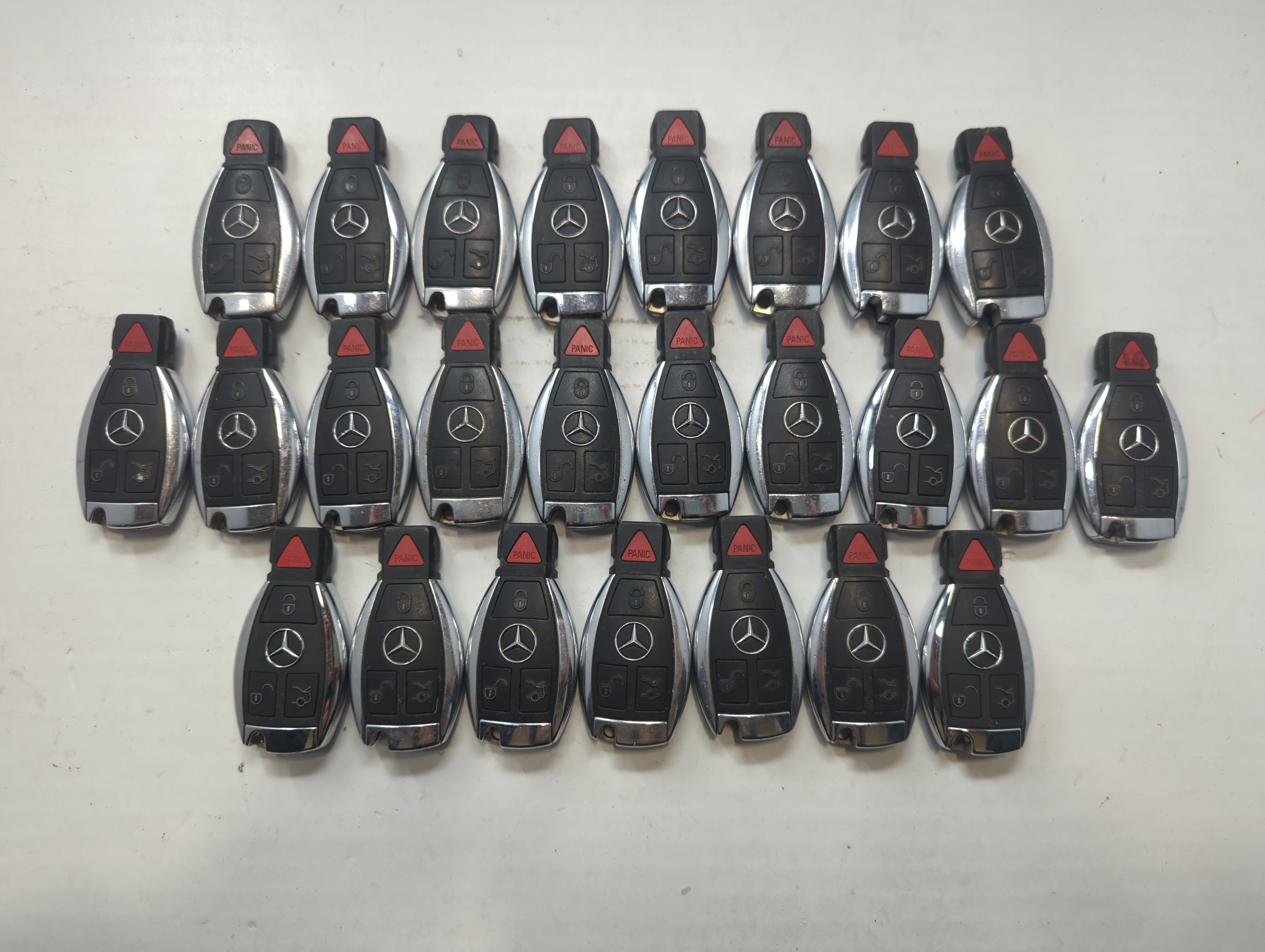 Lot of 25 Mercedes-Benz Keyless Entry Remote Fob MIXED FCC IDS MIXED 759264 - Oemusedautoparts1.com