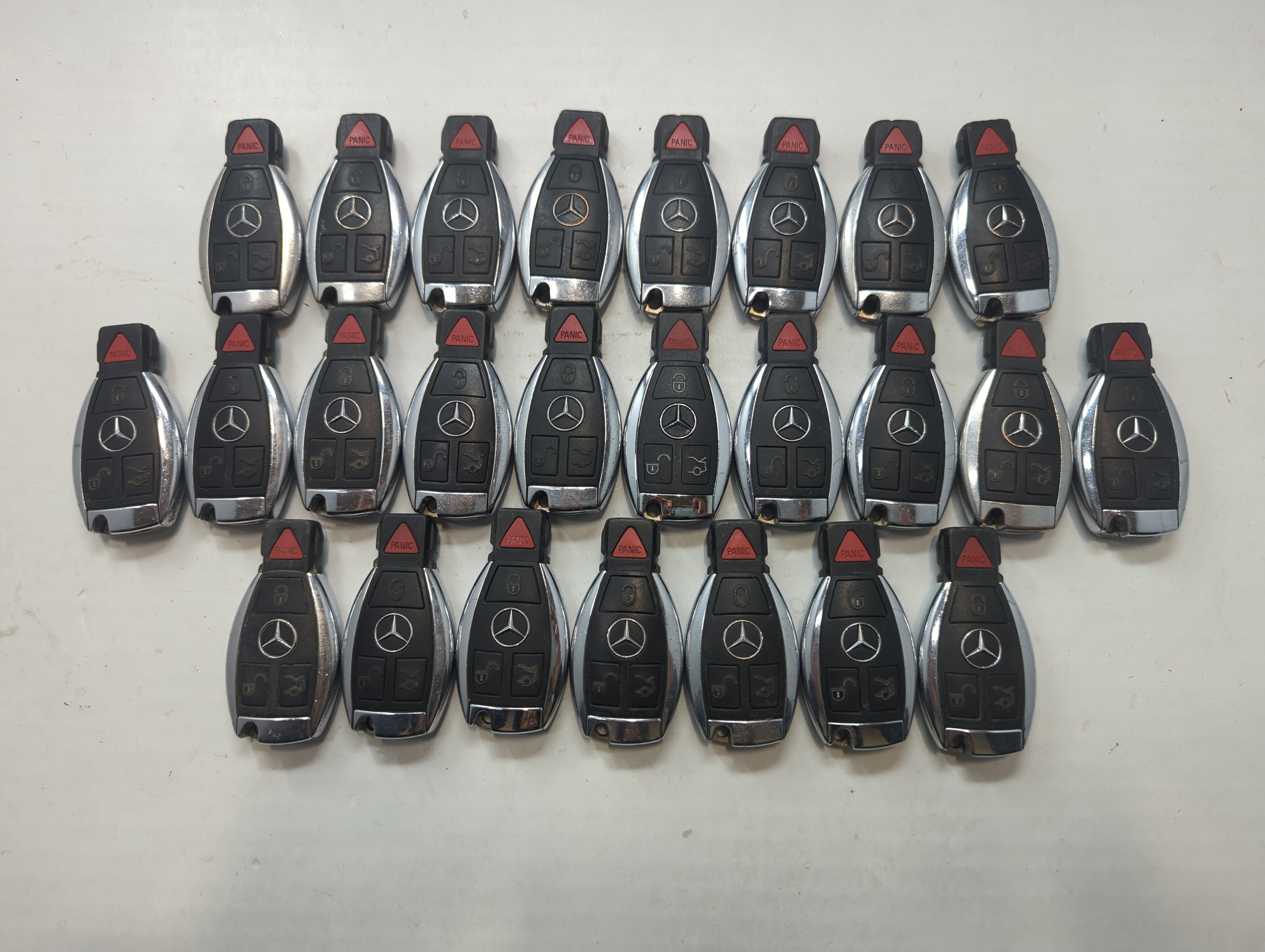 Lot of 25 Mercedes-Benz Keyless Entry Remote Fob MIXED FCC IDS MIXED 759266 - Oemusedautoparts1.com