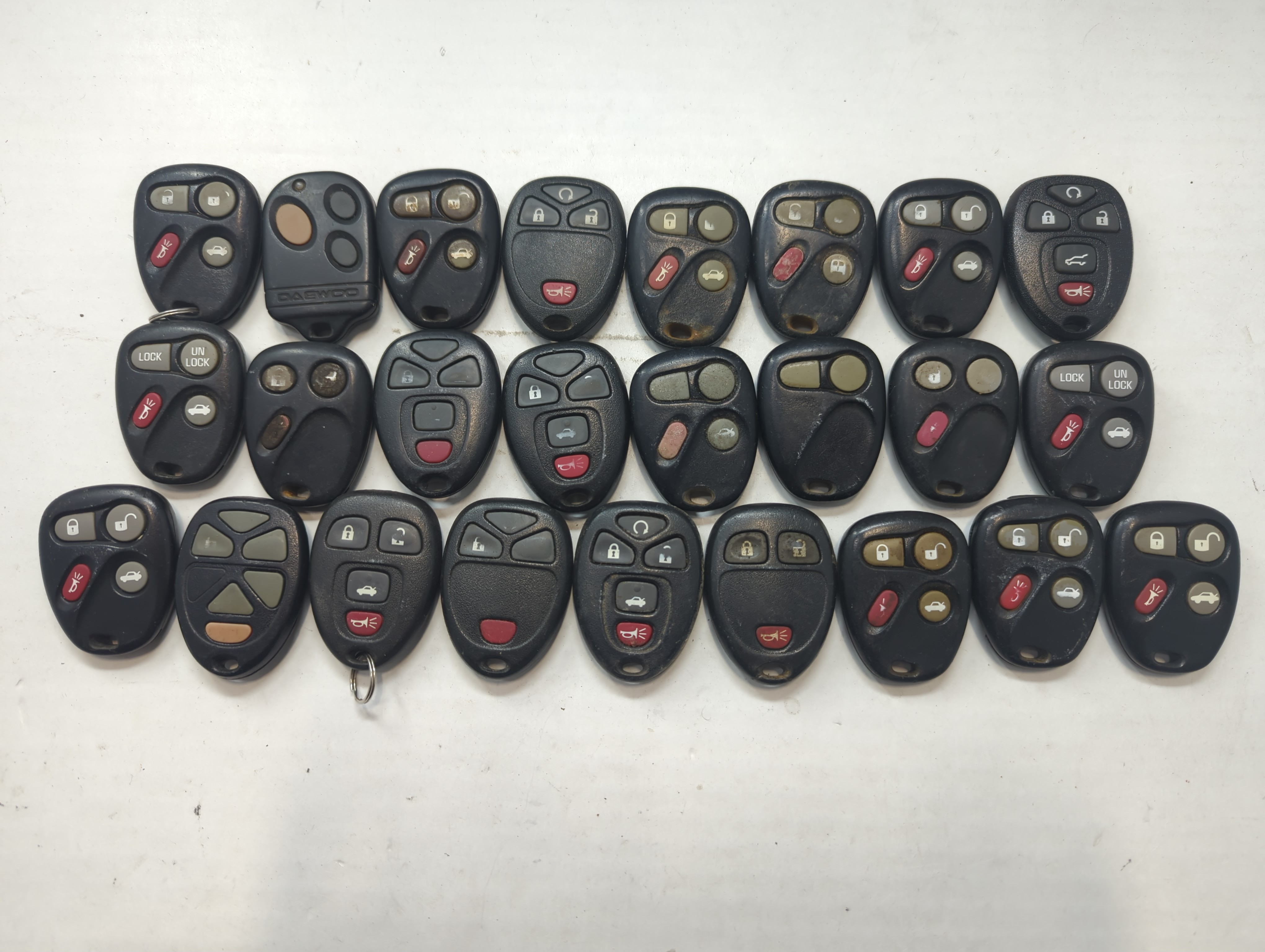 Lot of 25 Chevrolet Keyless Entry Remote Fob MIXED FCC IDS MIXED PART 759269 - Oemusedautoparts1.com