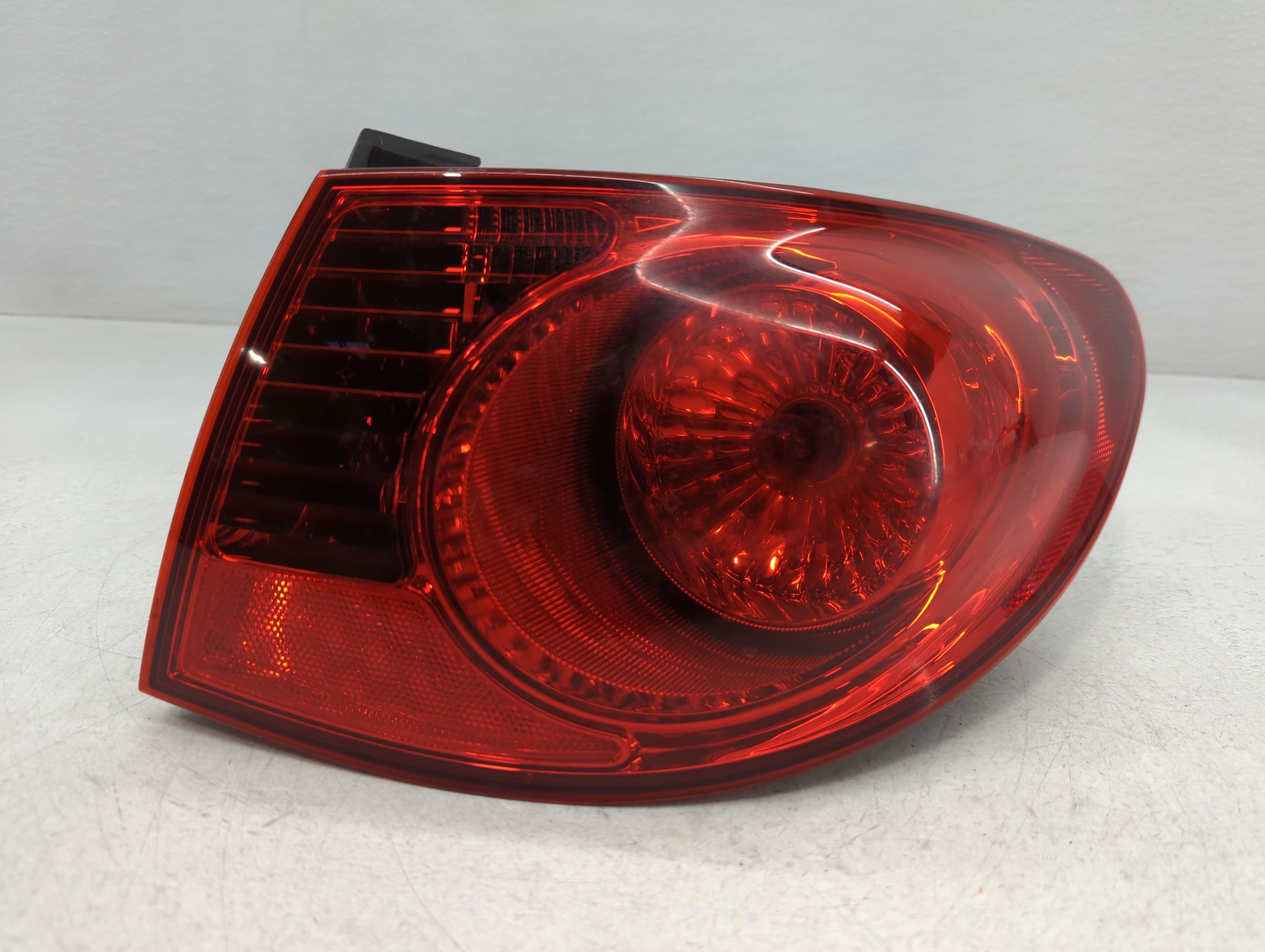 Picture of 2007-2010 Hyundai Elantra Passenger Right Side Tail Light Taillight Oem 759299