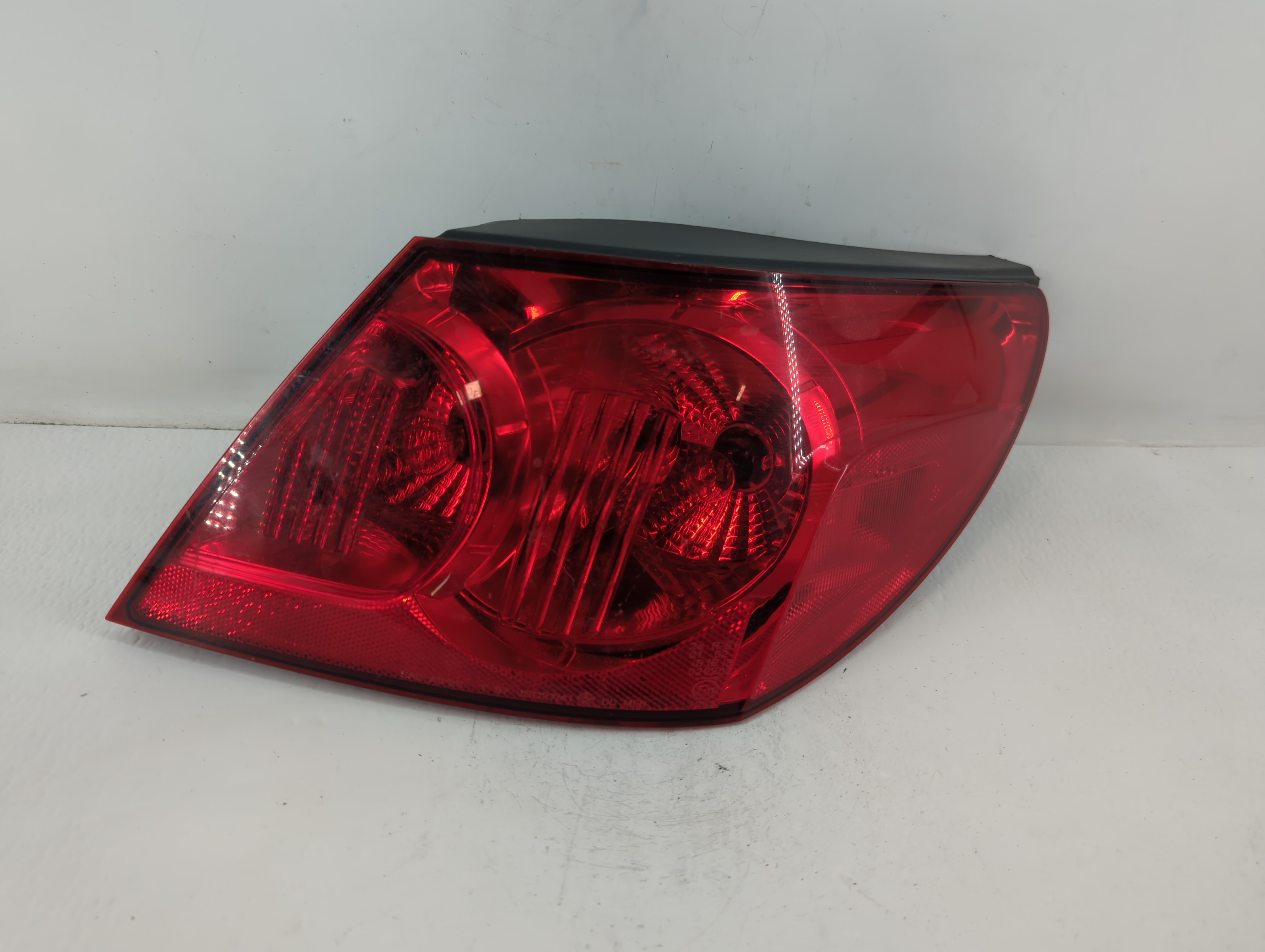 Picture of 2009-2010 Chrysler Sebring Passenger Right Side Tail Light Taillight Oem 759317