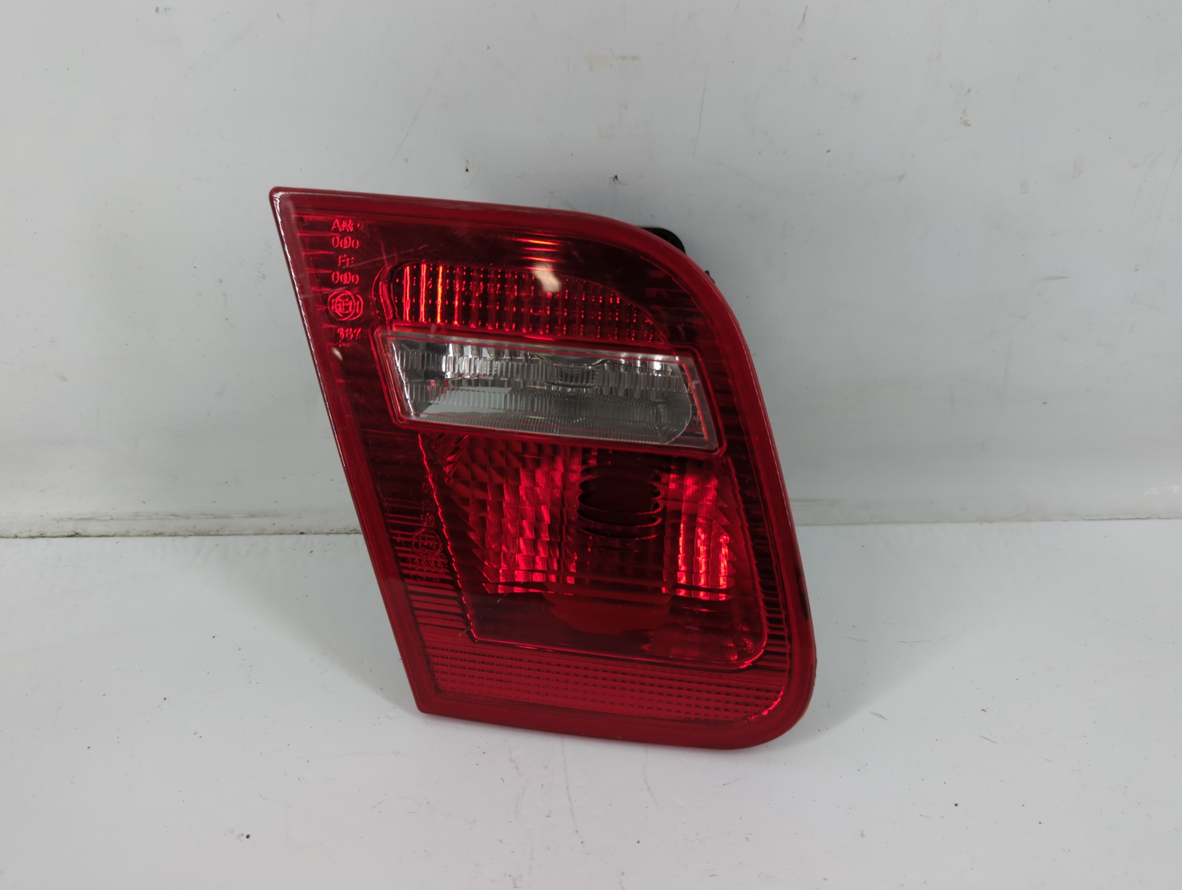 Picture of 2001-2001 Bmw 325i Driver Left Side Tail Light Taillight Oem 759320