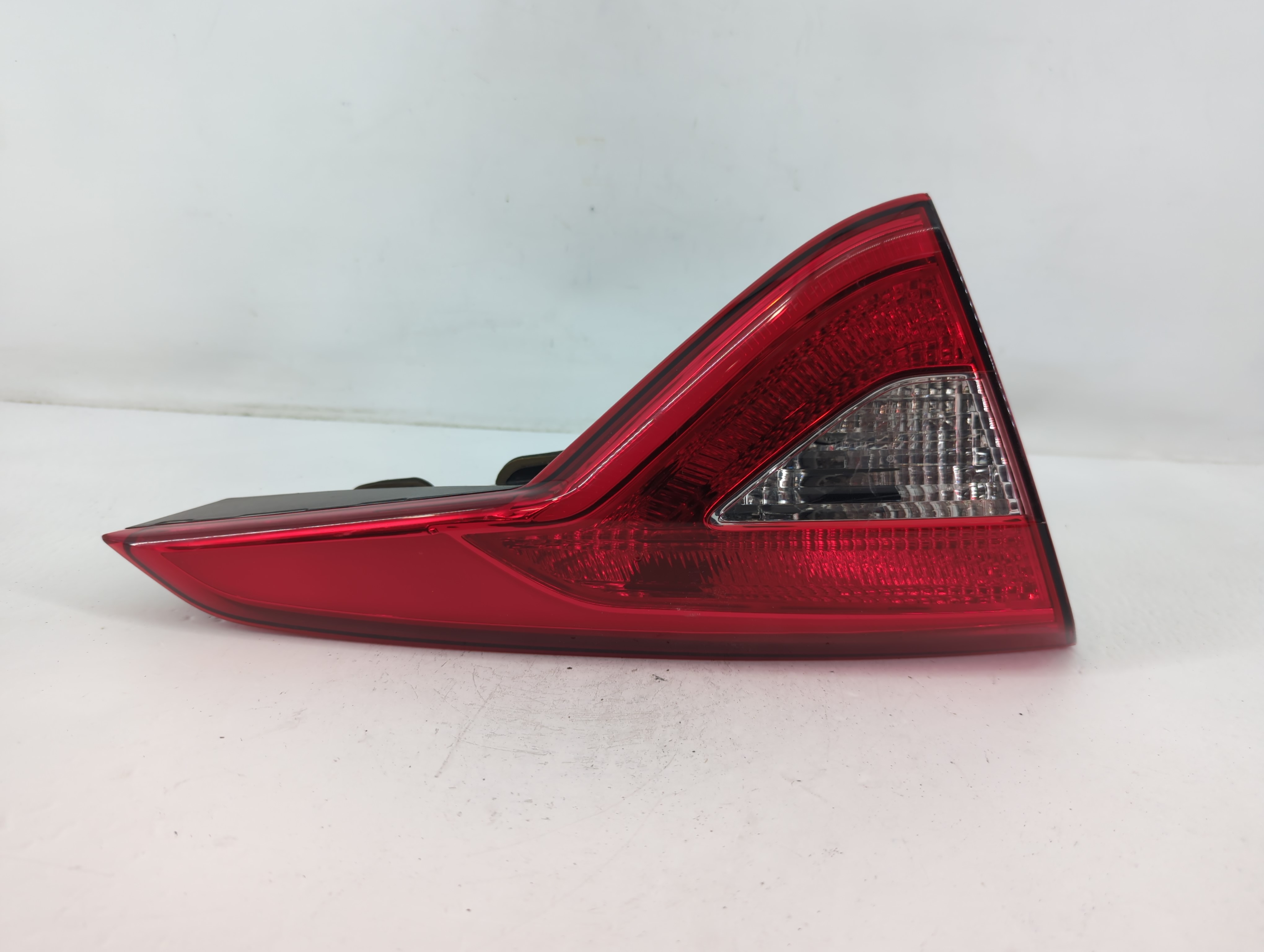 2015-2017 Hyundai Sonata Driver Left Side Tail Light Taillight Oem 759324 - Oemusedautoparts1.com