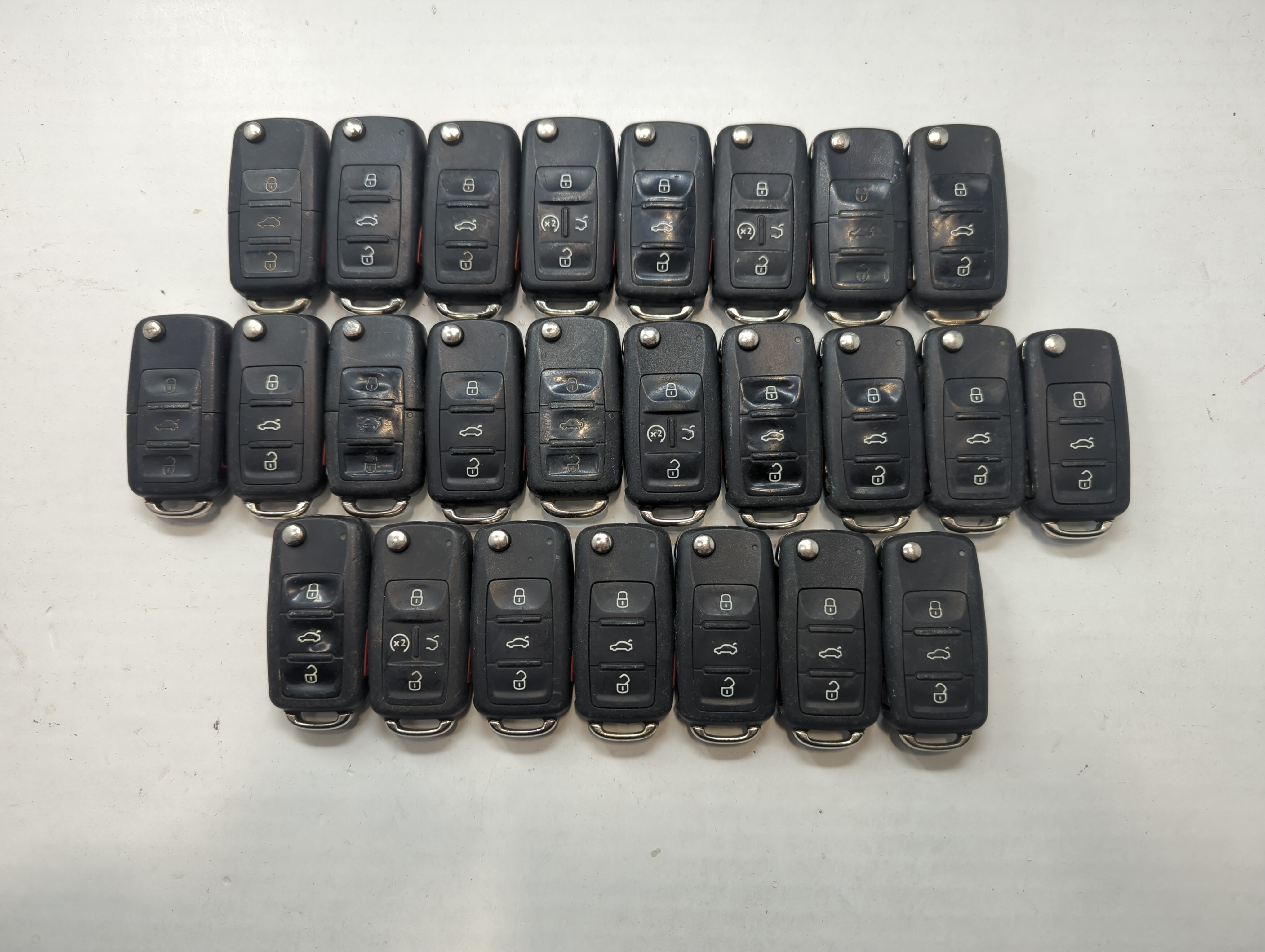 Lot of 25 Volkswagen Keyless Entry Remote Fob MIXED FCC IDS MIXED PART 759327 - Oemusedautoparts1.com