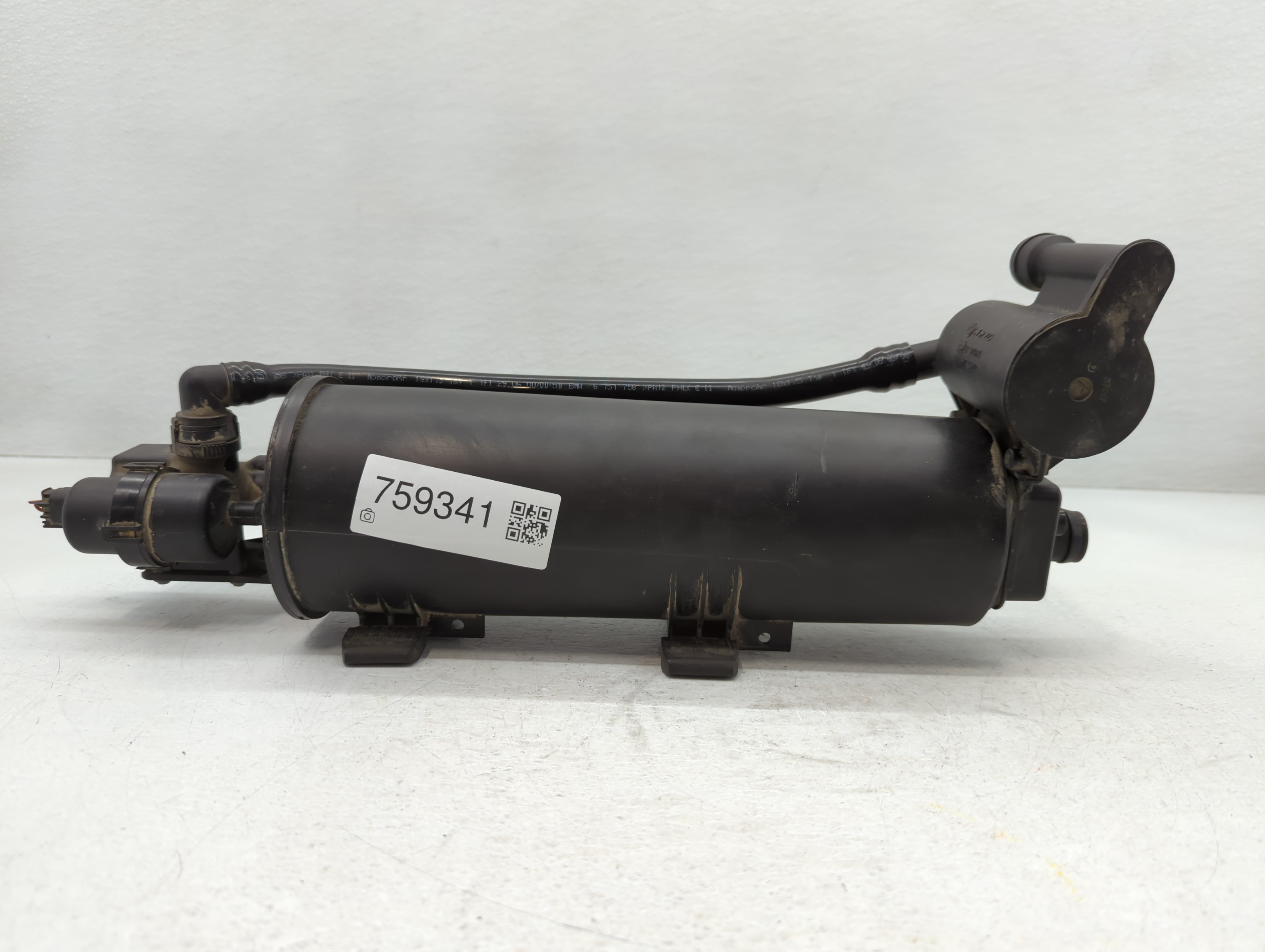 Picture of 2001 Bmw 325i Fuel Vapor Charcoal Canister 759341