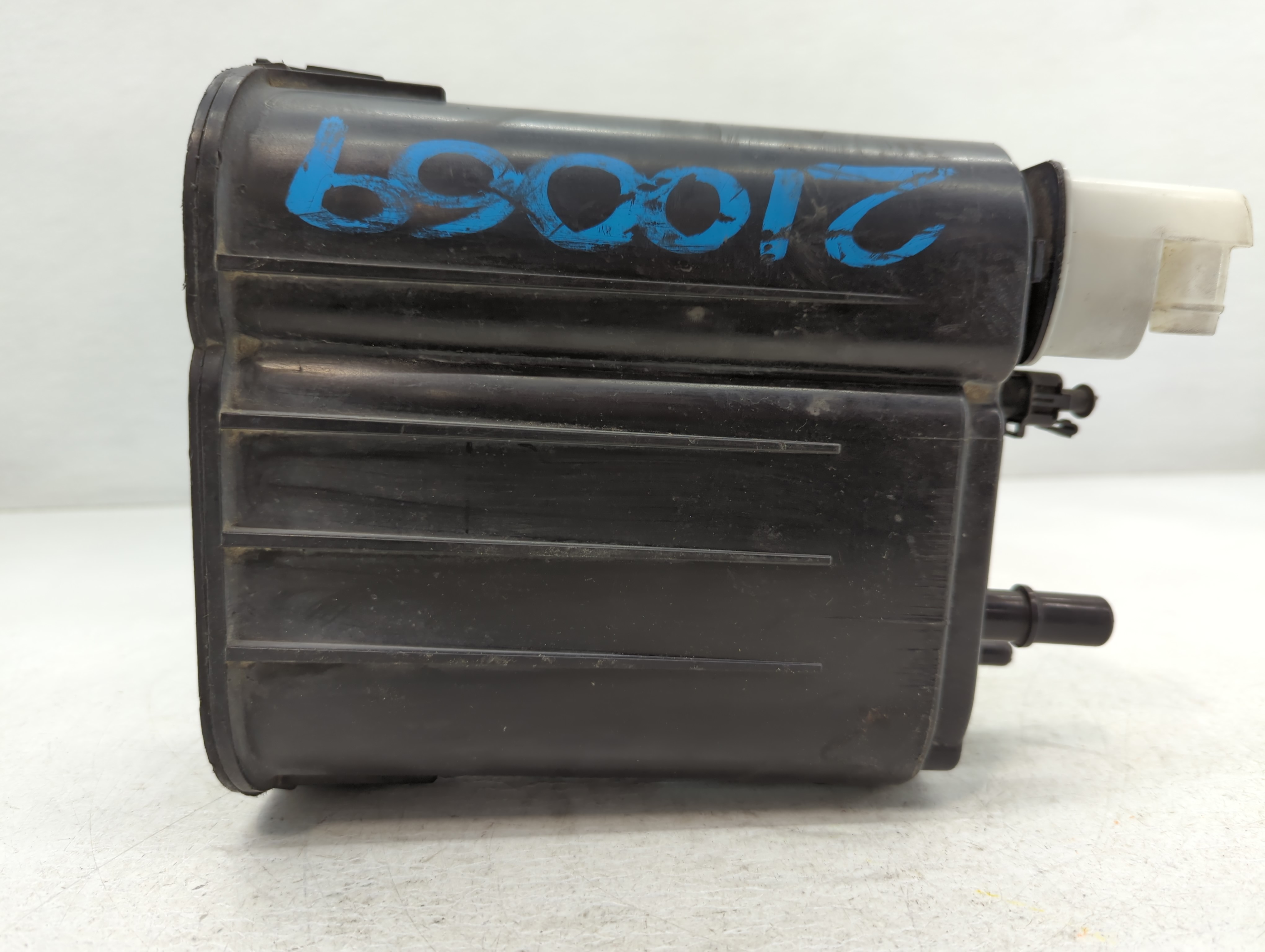 2014 Nissan Sentra Fuel Vapor Charcoal Canister 759343 - Oemusedautoparts1.com