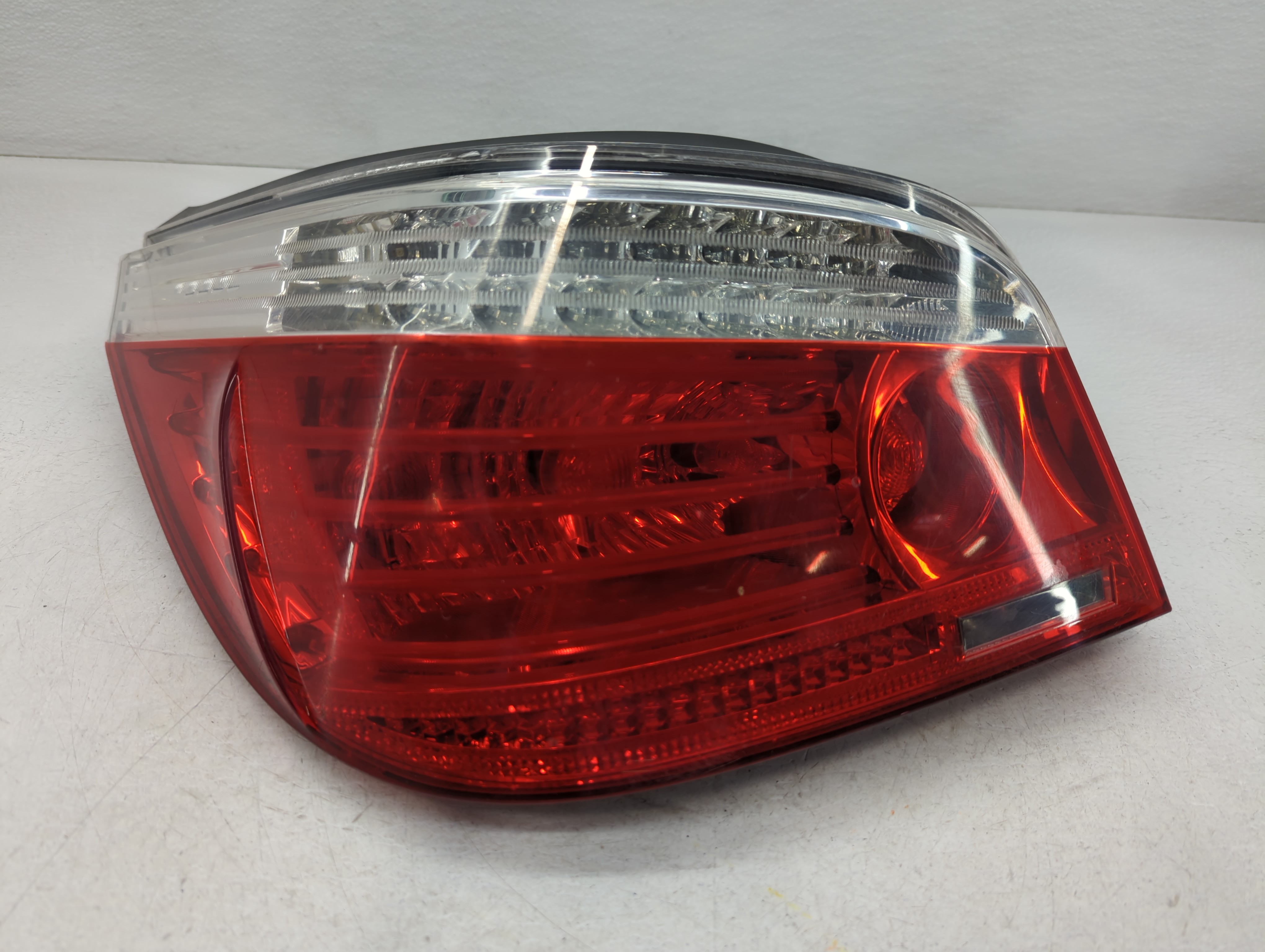 2008-2010 Bmw 550i Driver Left Side Tail Light Taillight Oem 759355 - Oemusedautoparts1.com