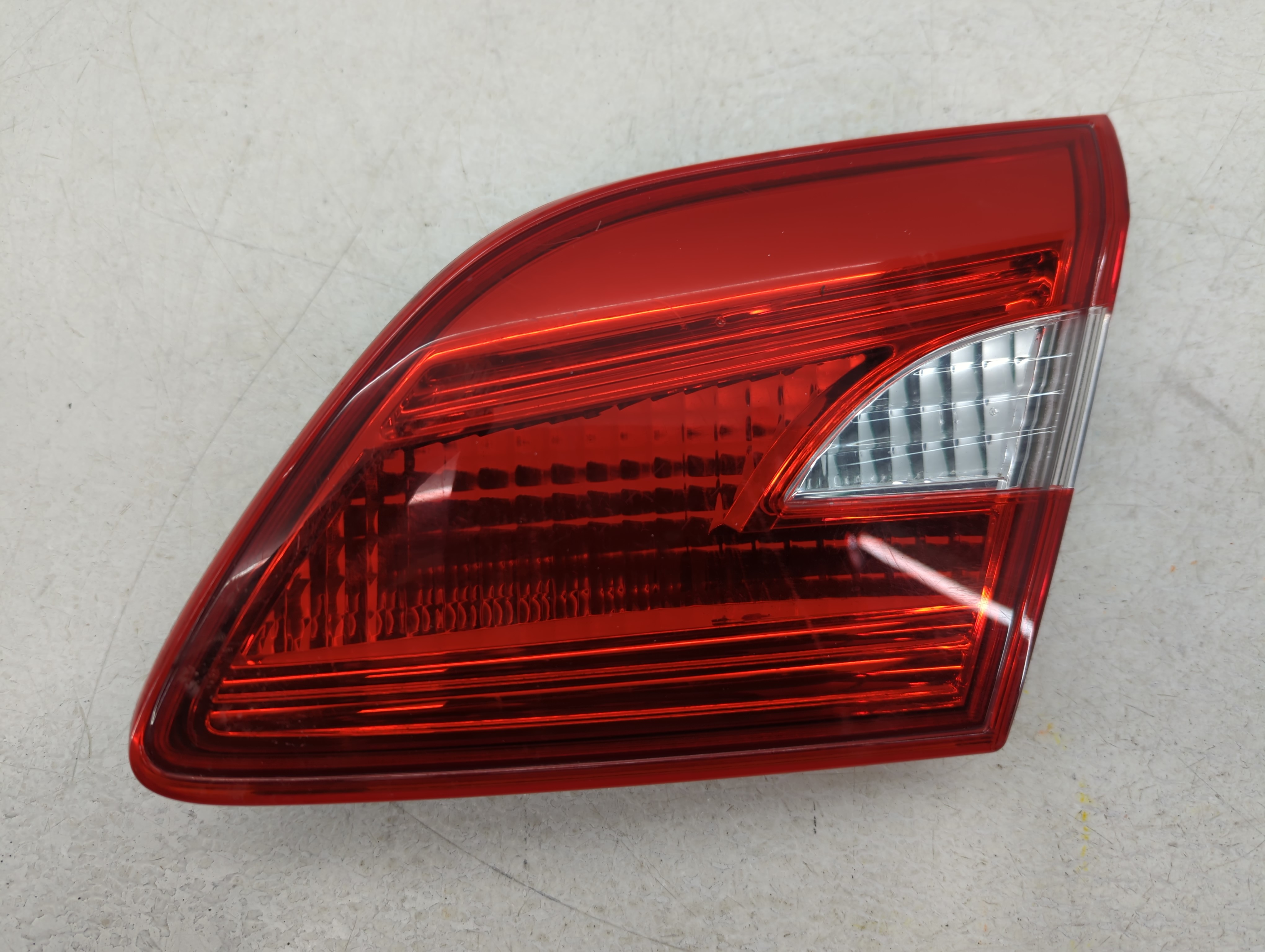 Picture of 2016-2019 Nissan Sentra Passenger Right Side Tail Light Taillight Oem 759399