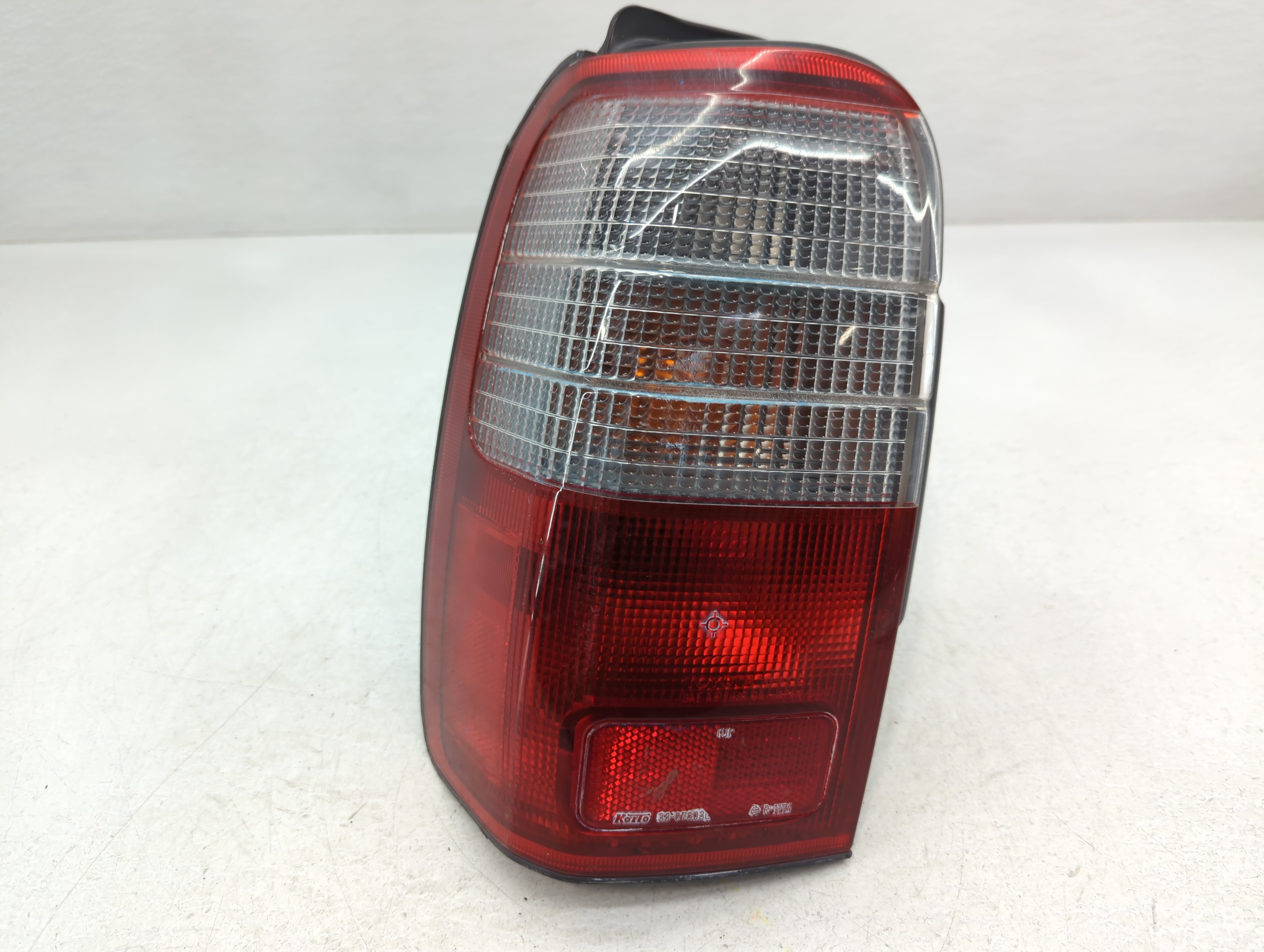 1996-2000 Toyota 4runner Driver Left Side Tail Light Taillight Oem 759473 - Oemusedautoparts1.com