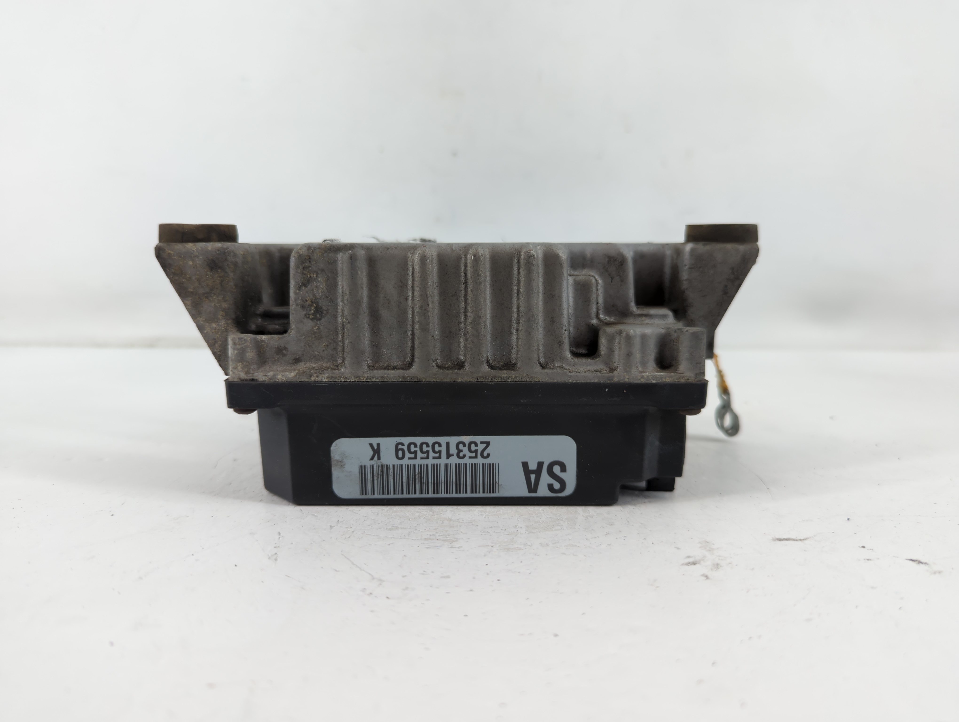 Picture of 2000-2002 Chevrolet Tahoe Body Control Module Bcm Inner Cabin Fuse Box 759526