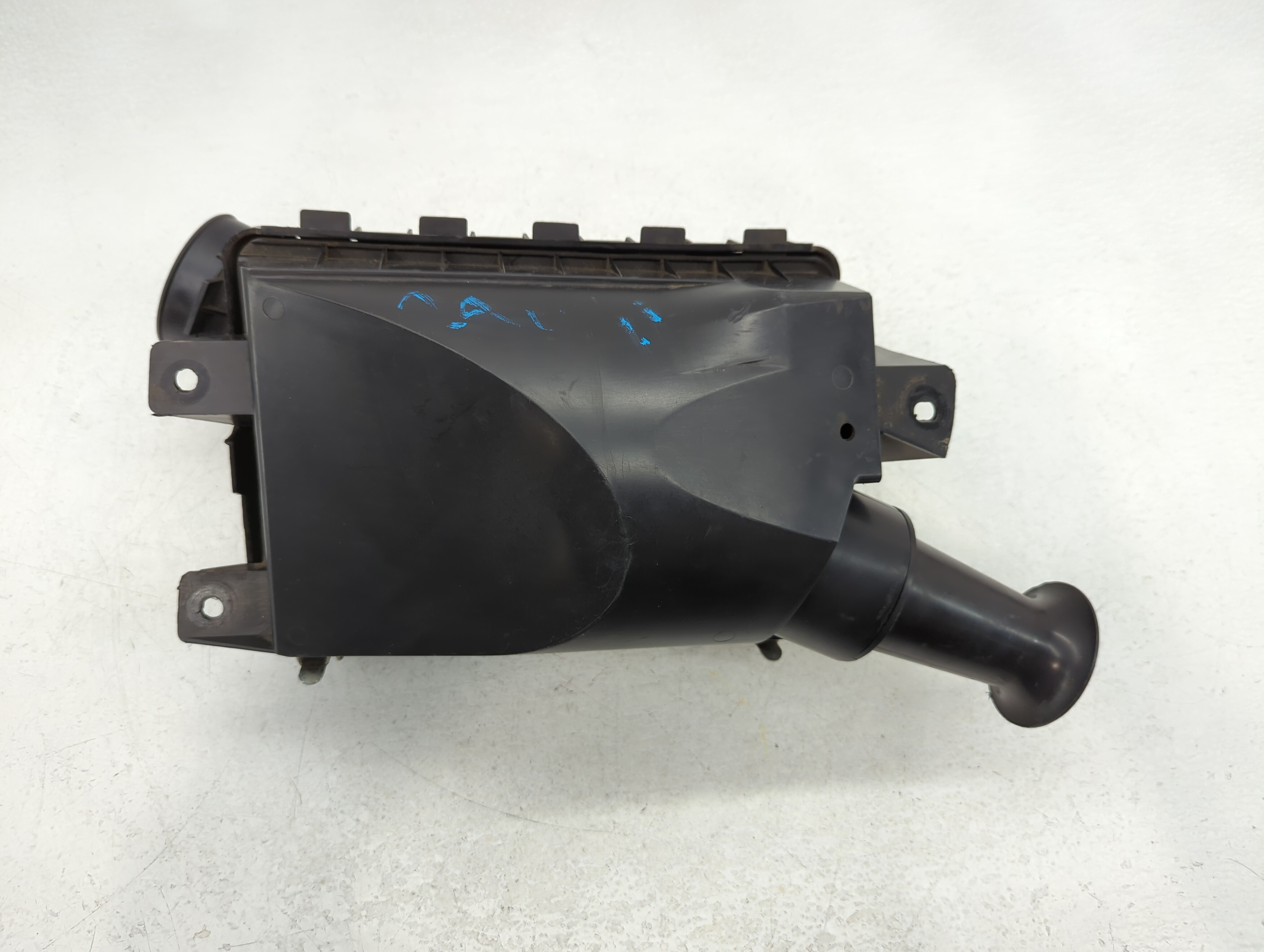 2003-2004 Lincoln Town Car Air Cleaner Intake-duct Hose Tube 759607 - Oemusedautoparts1.com