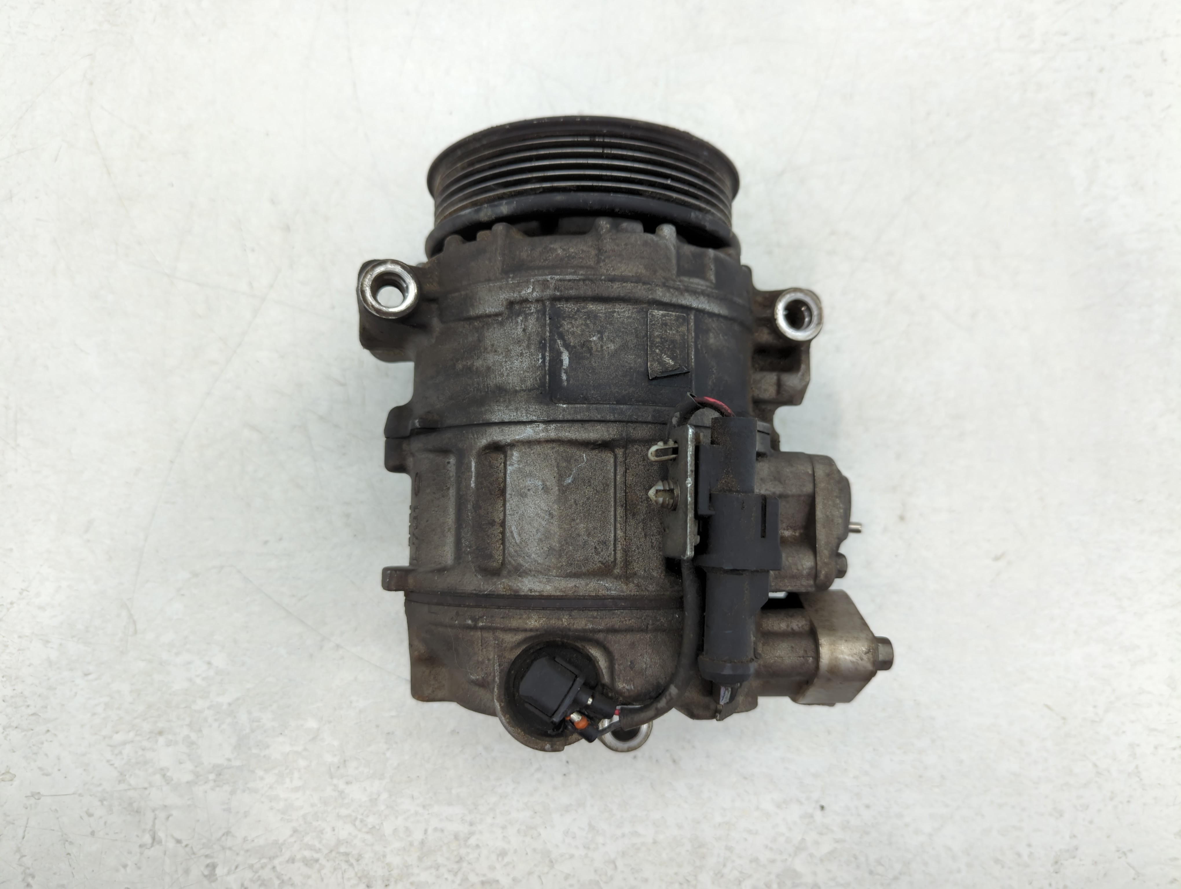 Picture of 2009-2010 Jaguar Xf Air Conditioning A/c Ac Compressor Oem 759829