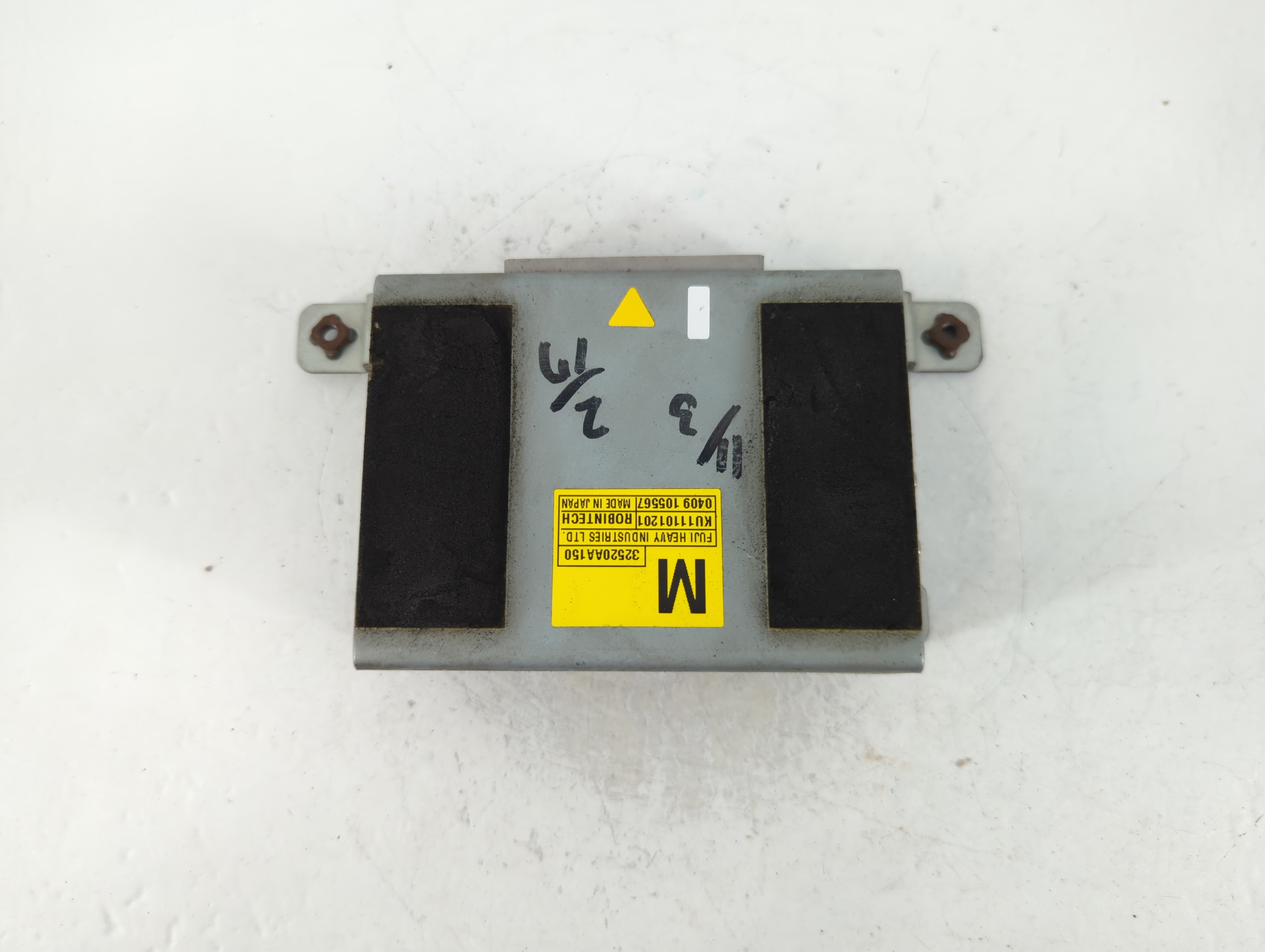 2005-2005 Subaru Impreza Body Control Module Bcm Inner Cabin Fuse Box 759850 - Oemusedautoparts1.com