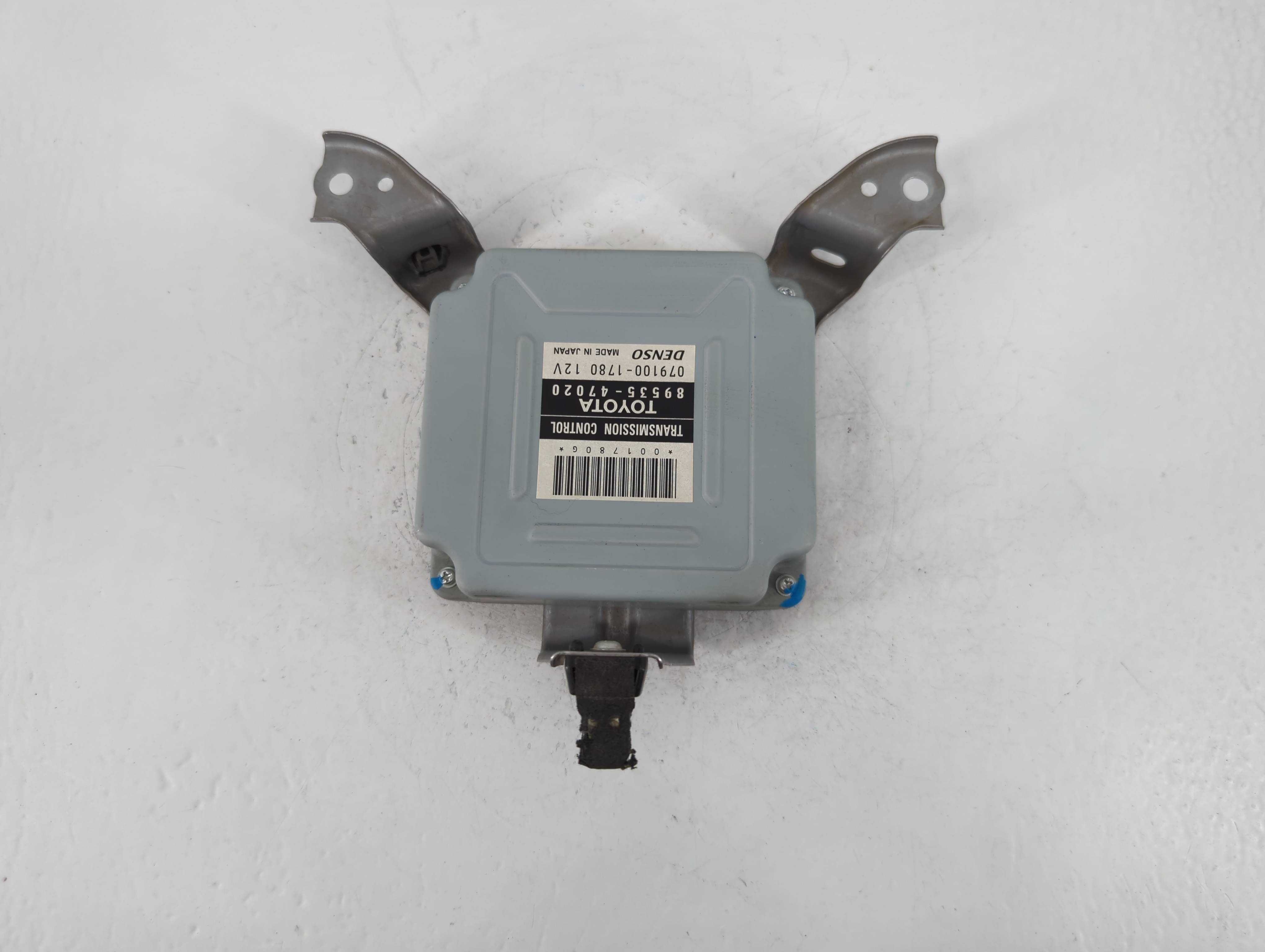 Picture of 2006-2009 Toyota Prius Body Control Module Bcm Inner Cabin Fuse Box 759867