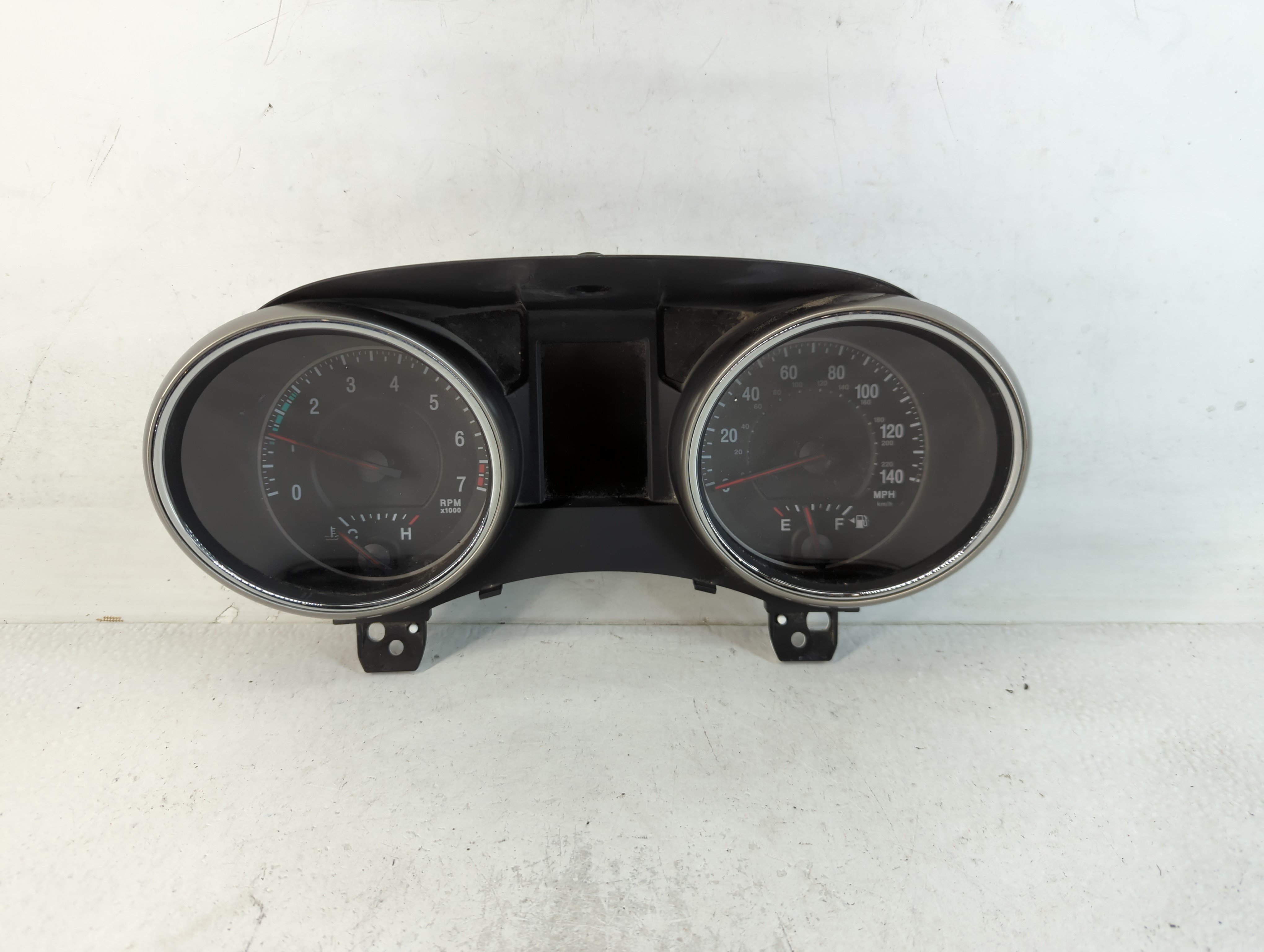 2012-2012 Jeep Grand Cherokee Speedometer Instrument Cluster Gauges 760078 - Oemusedautoparts1.com
