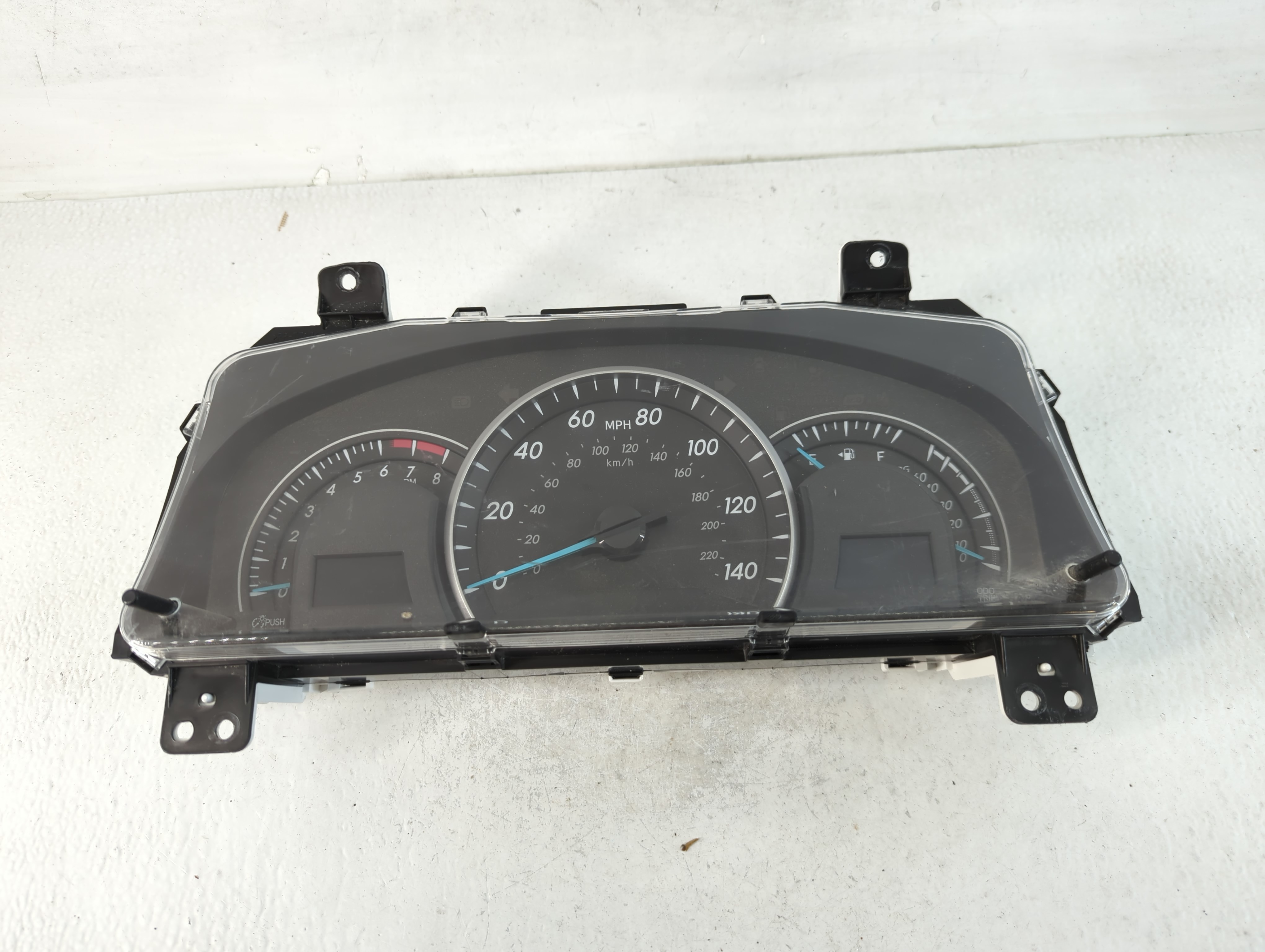 Picture of 2013-2014 Toyota Camry Speedometer Instrument Cluster Gauges 760084