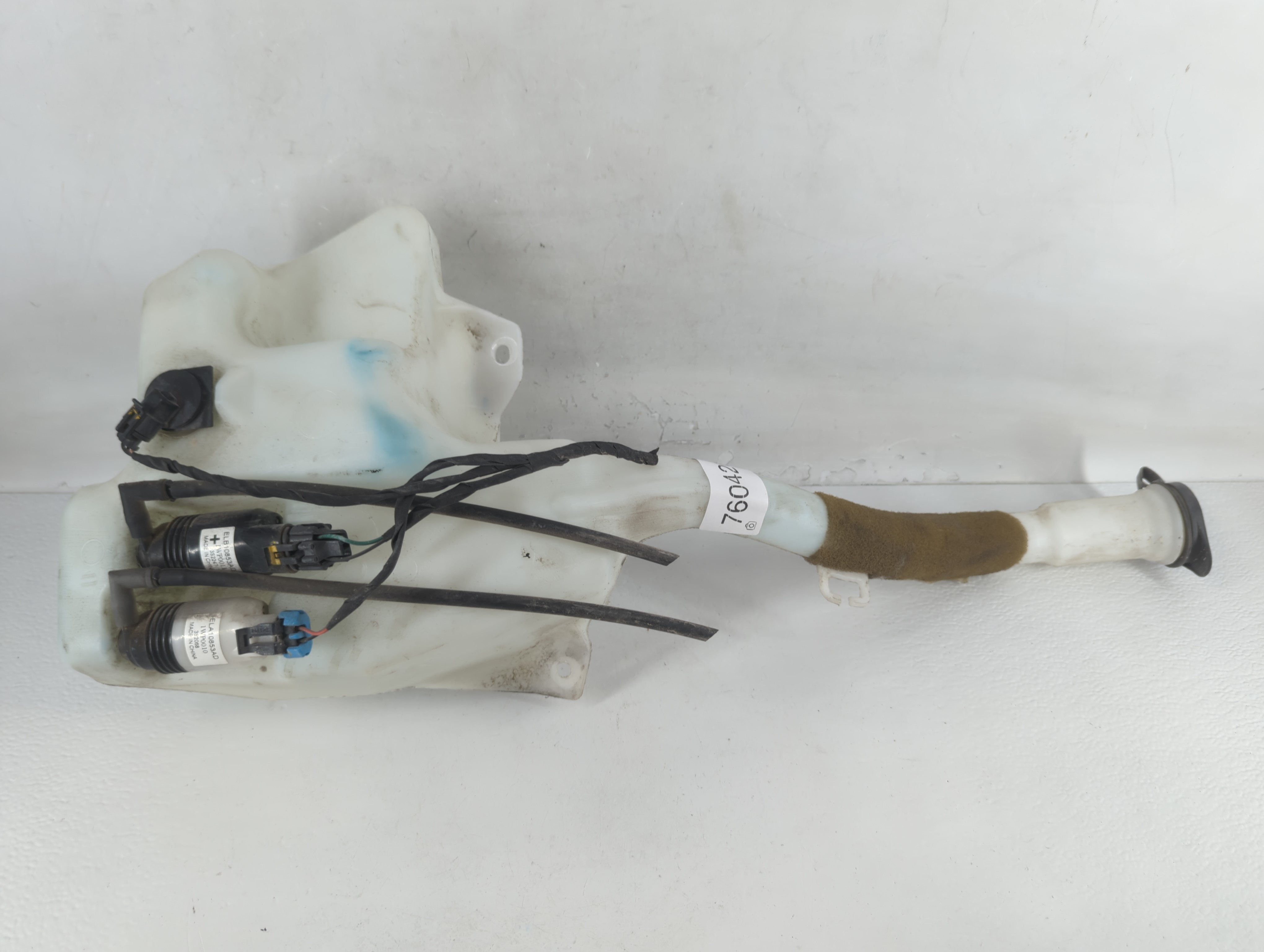 Chevrolet Traverse Windshield Washer Fluid Reservoir Bottle Oem 760420 - Oemusedautoparts1.com