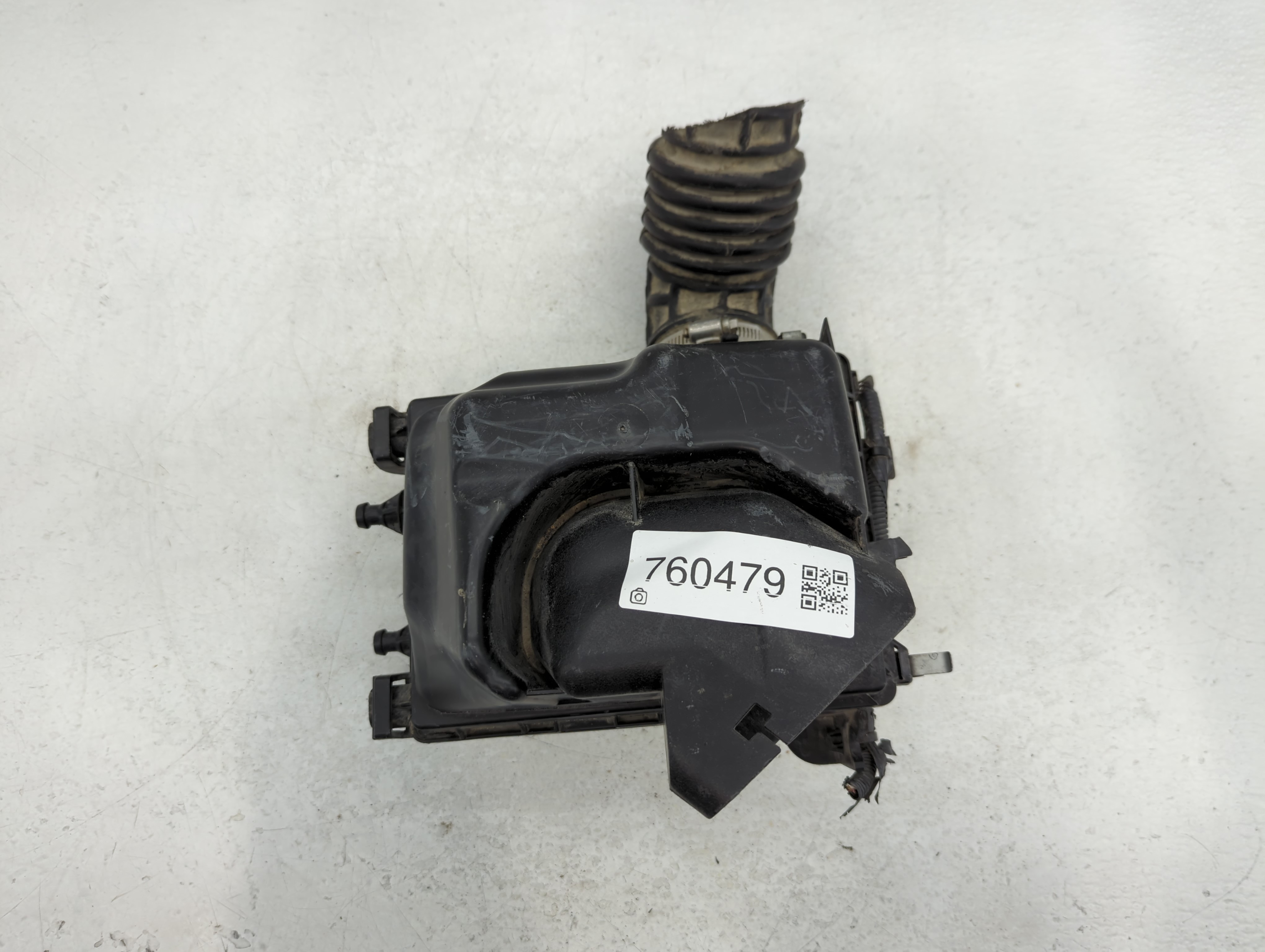 Picture of 2019 Nissan Sentra Air Cleaner Intake-duct Hose Tube 760479