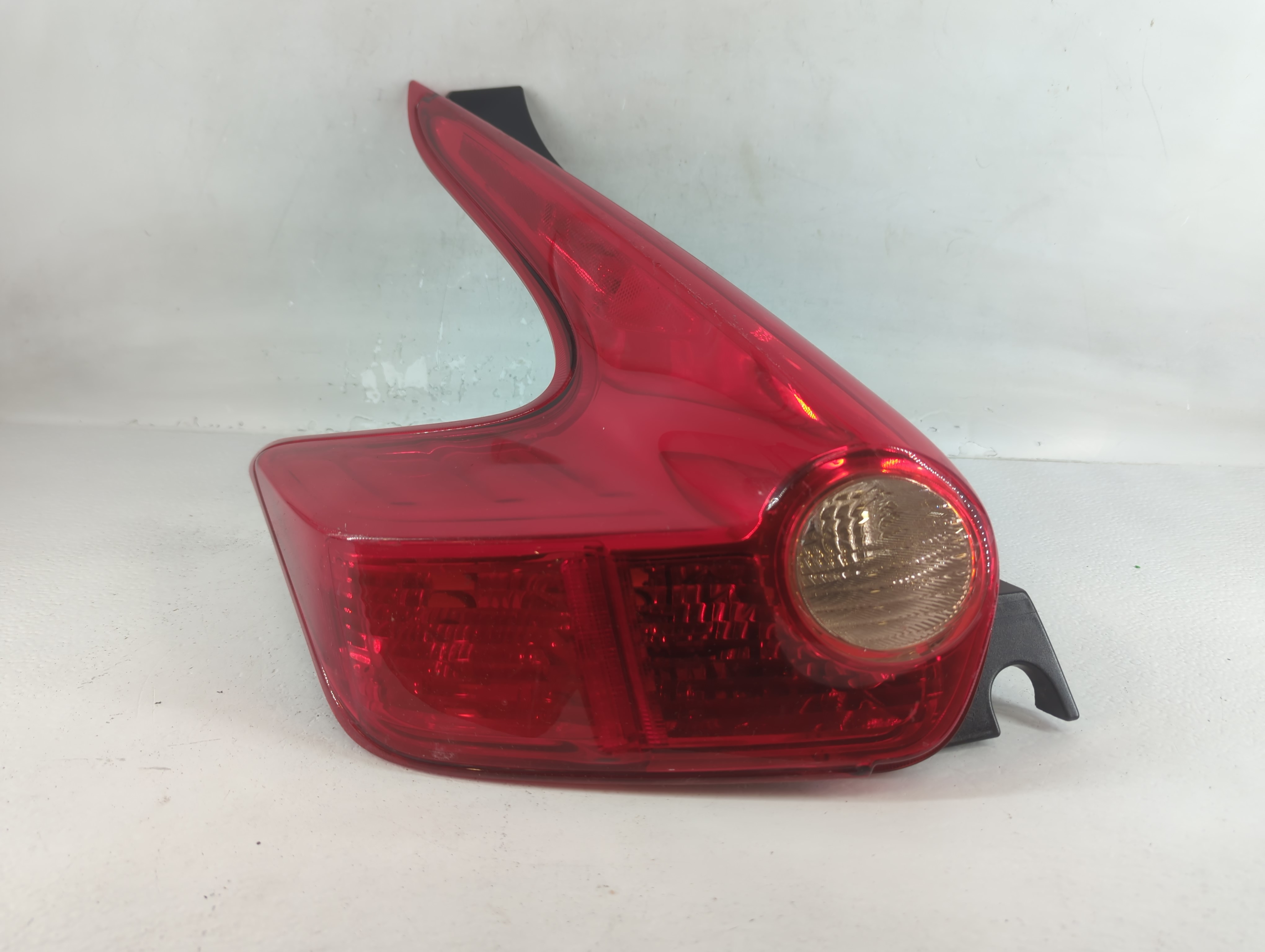 2011-2014 Nissan Juke Driver Left Side Tail Light Taillight Oem 760662 - Oemusedautoparts1.com