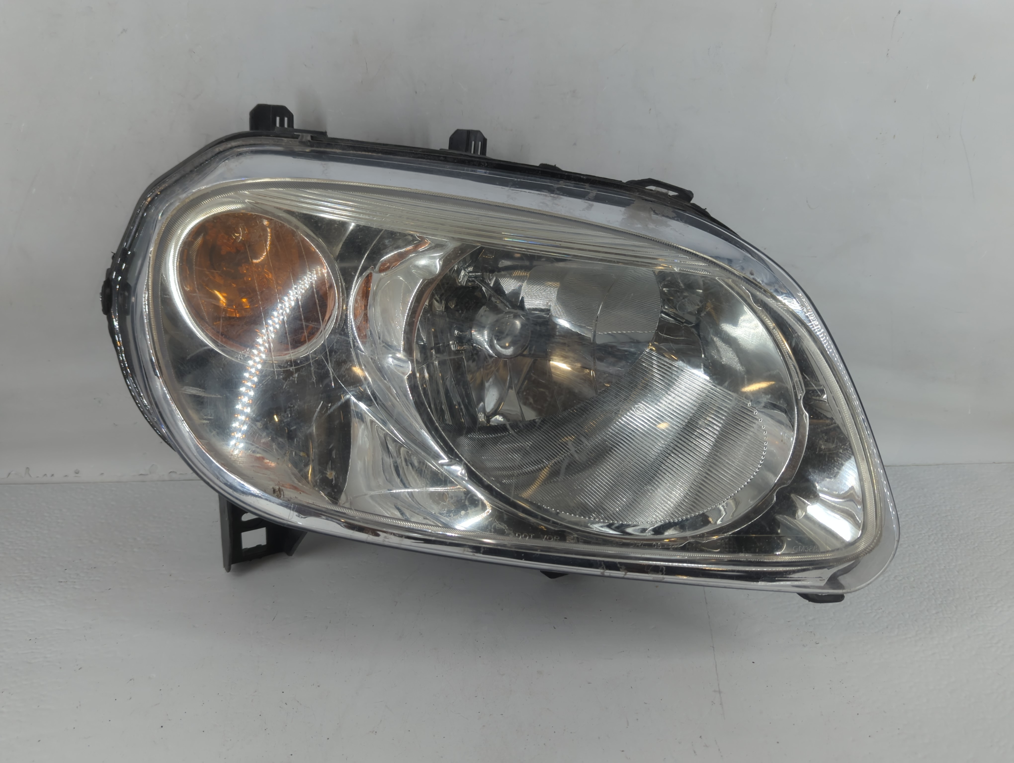 2006-2011 Chevrolet Hhr Passenger Right Oem Head Light Headlight Lamp 760703 - Oemusedautoparts1.com