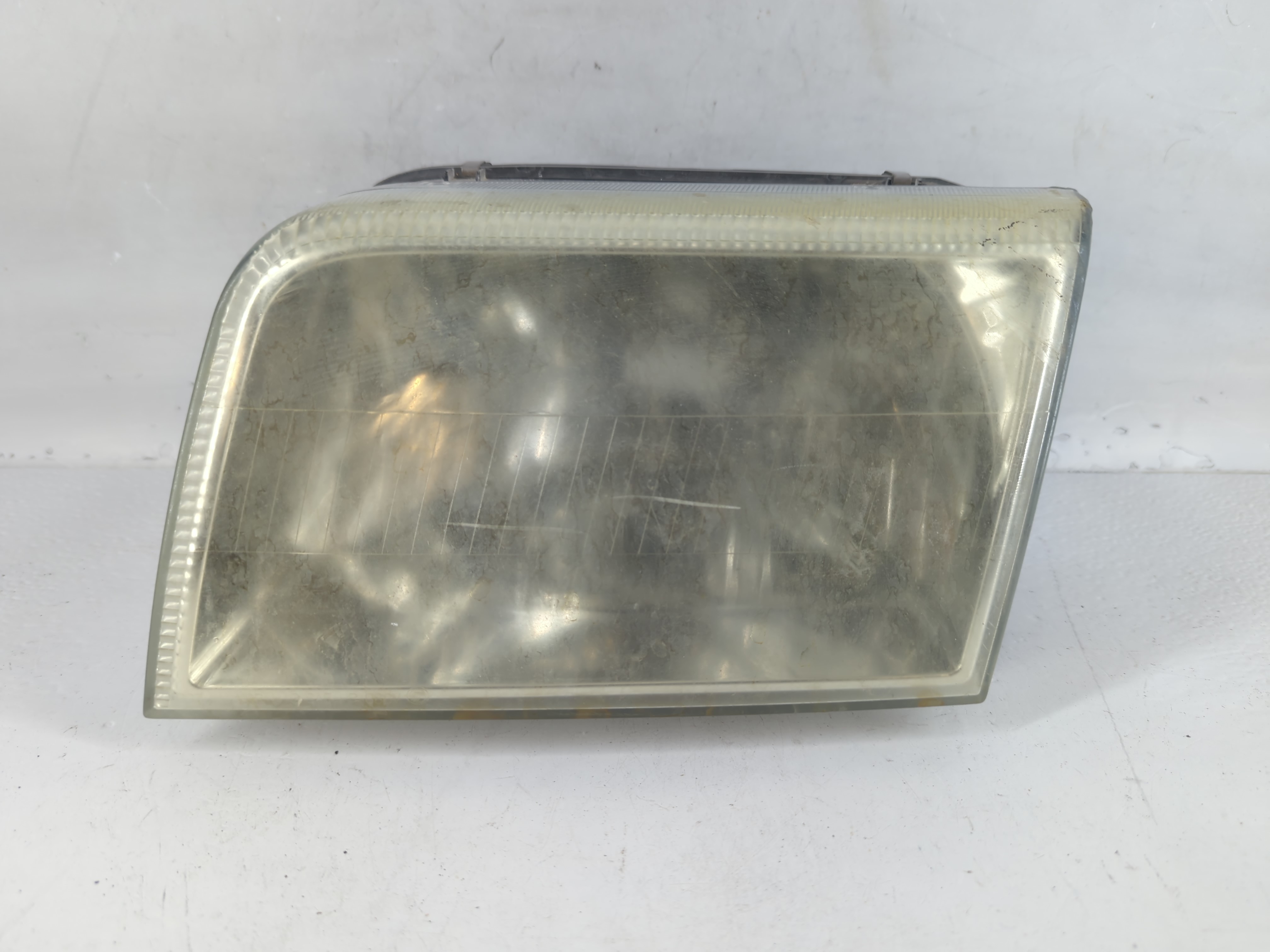 Picture of 2006-2011 Mercury Grand Marquis Driver Left Oem Head Light Headlight Lamp 760705