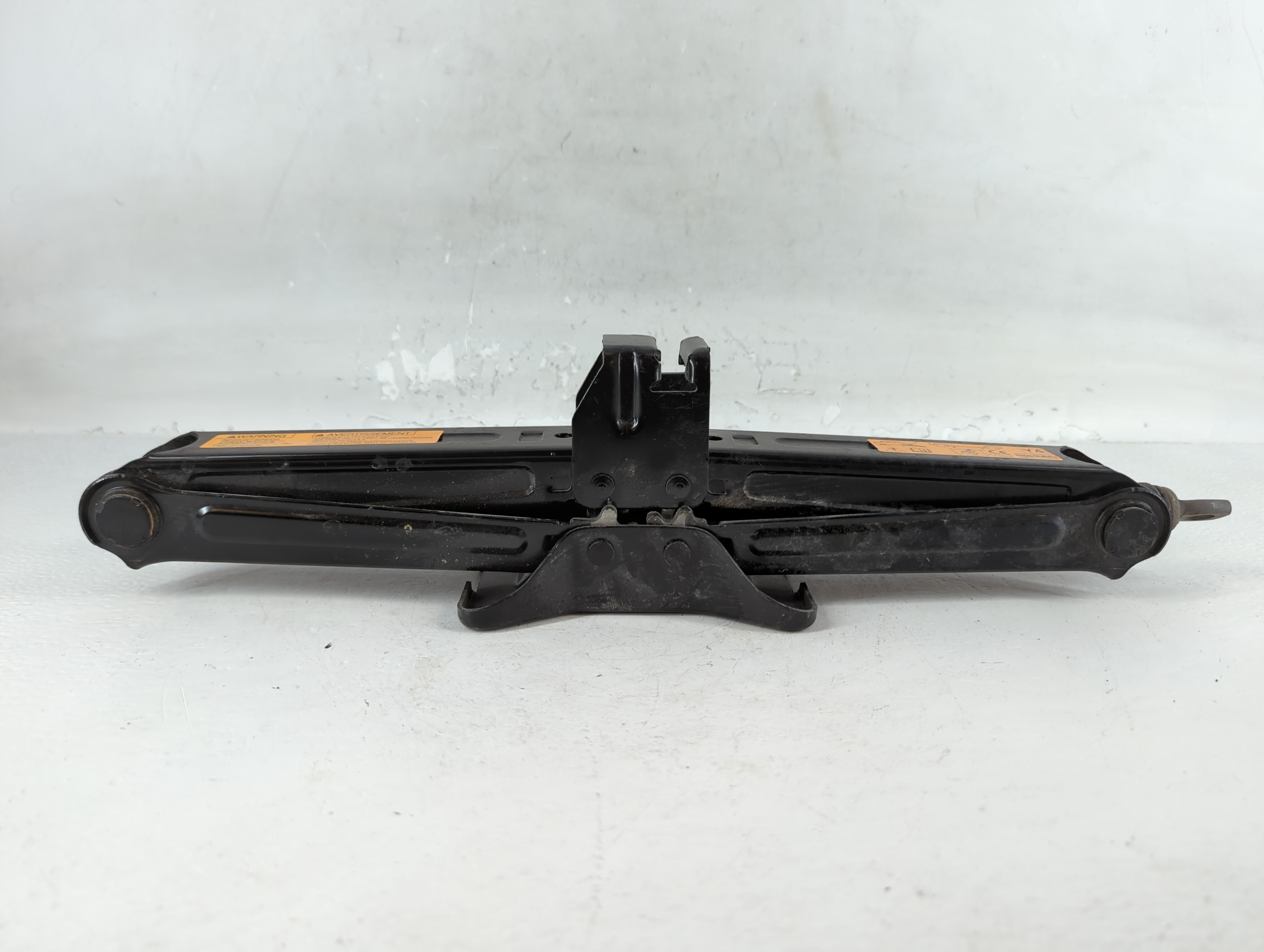 2015 Nissan Rogue Spare Scissor Car Jack 760723 - Oemusedautoparts1.com