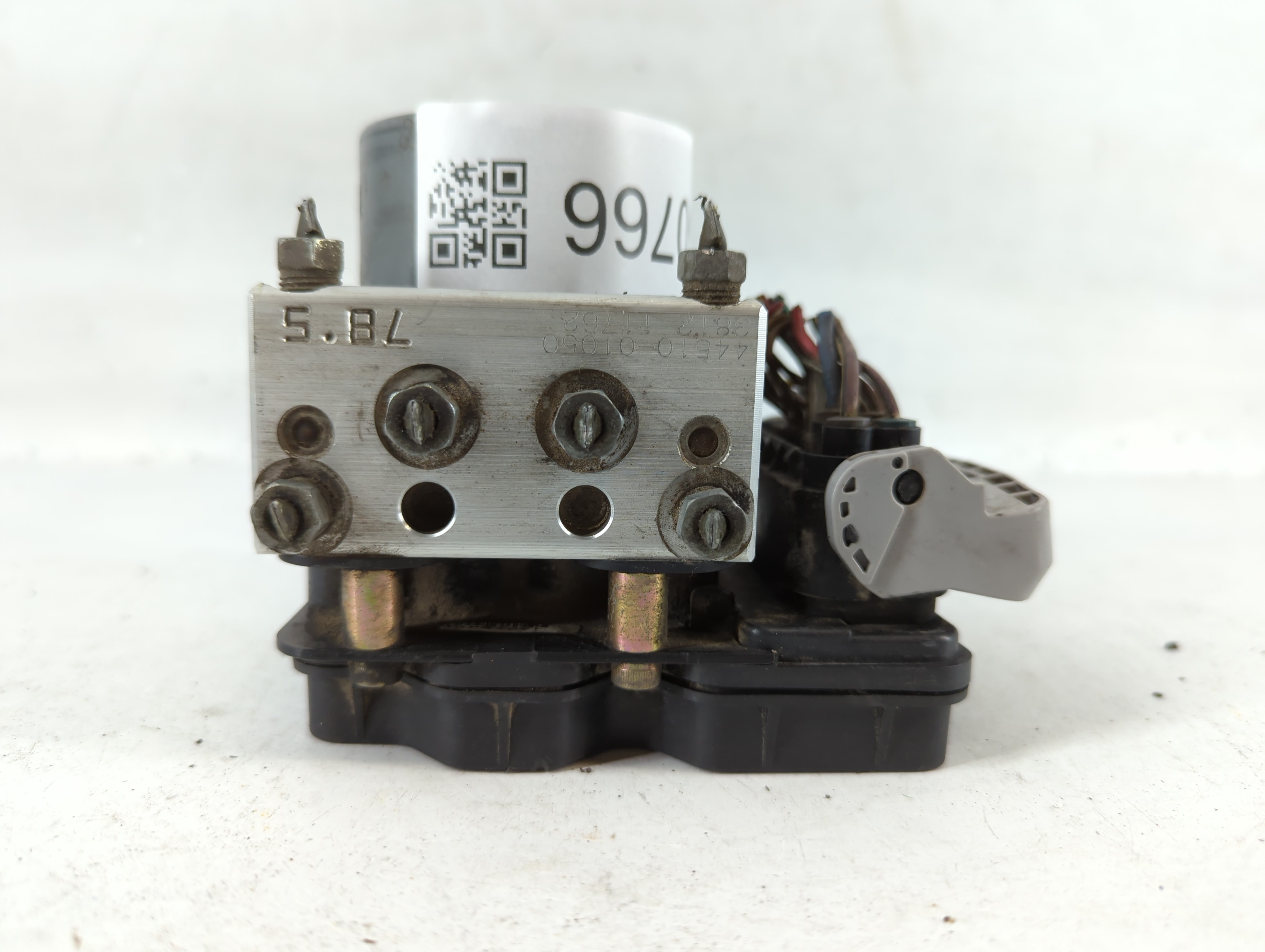 2003-2004 Toyota Matrix Abs Pump Control Module 760766 - Oemusedautoparts1.com
